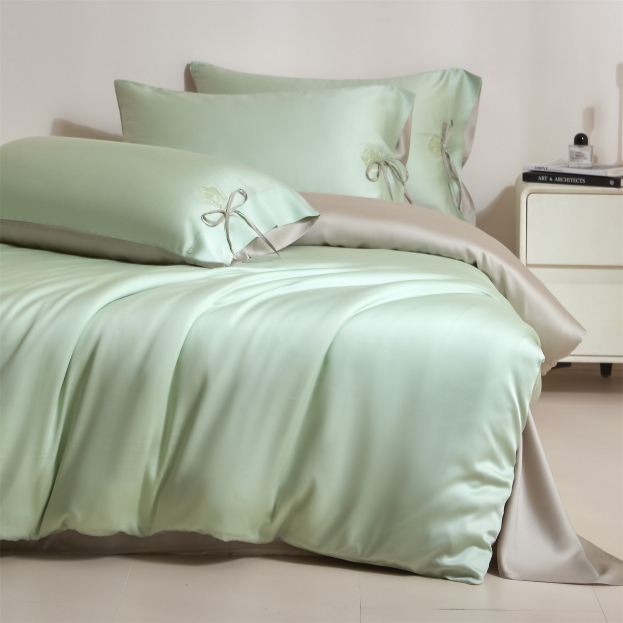 91家纺网 家纺一手货源 找家纺 DC 2026新款天丝玫瑰压线抽绳四件套--日落玫瑰系列 日落玫瑰-亚丁绿+冰川灰