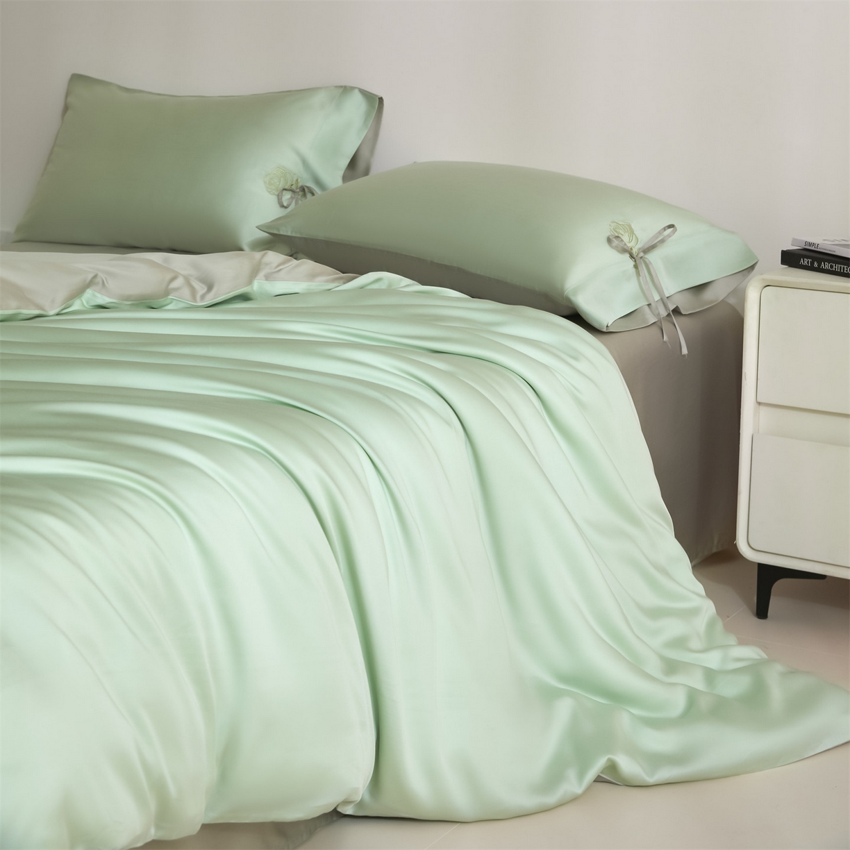 91家纺网 家纺一手货源 找家纺 DC 2026新款天丝玫瑰压线抽绳四件套--日落玫瑰系列 日落玫瑰-亚丁绿+冰川灰