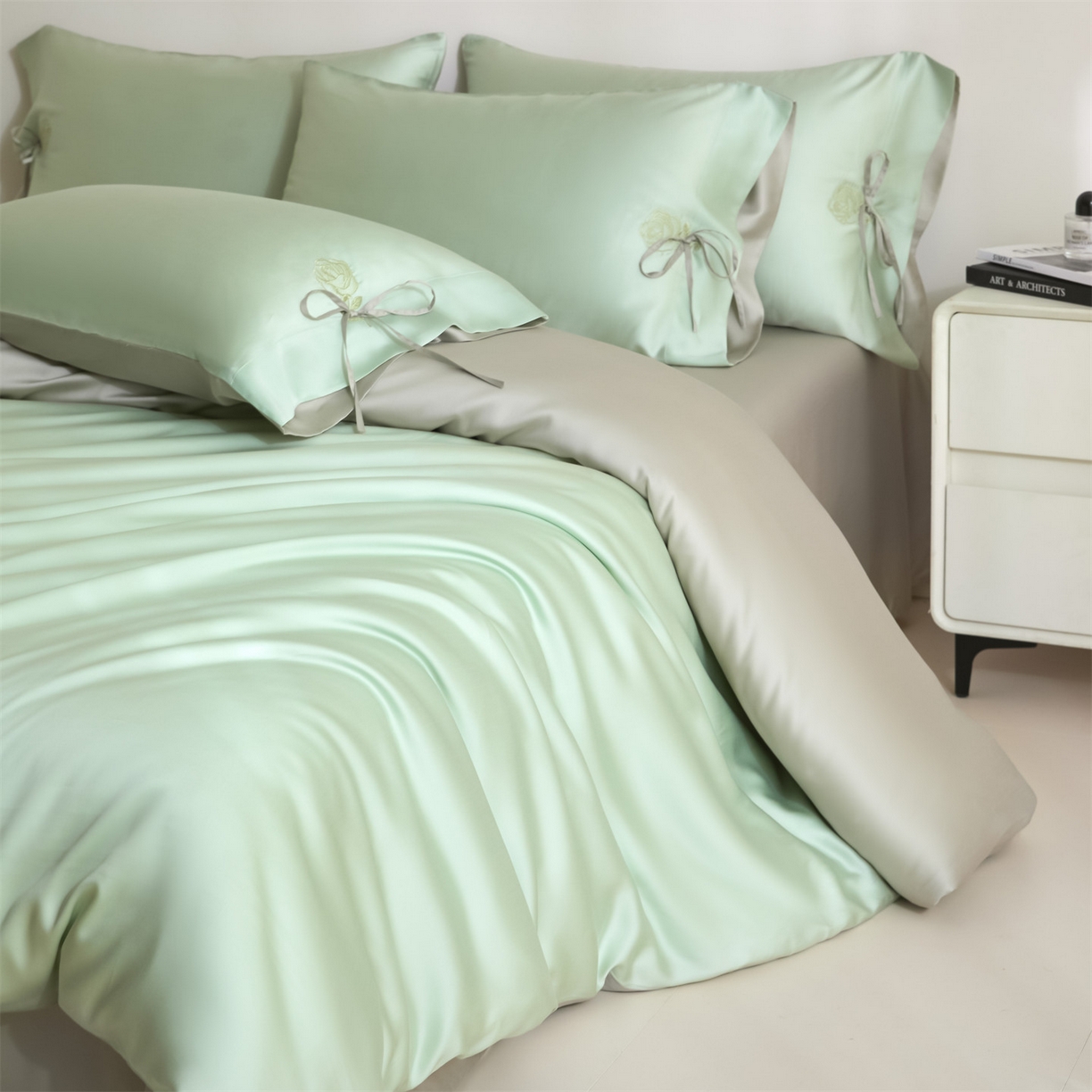 91家纺网 家纺一手货源 找家纺 DC 2026新款天丝玫瑰压线抽绳四件套--日落玫瑰系列 日落玫瑰-亚丁绿+冰川灰