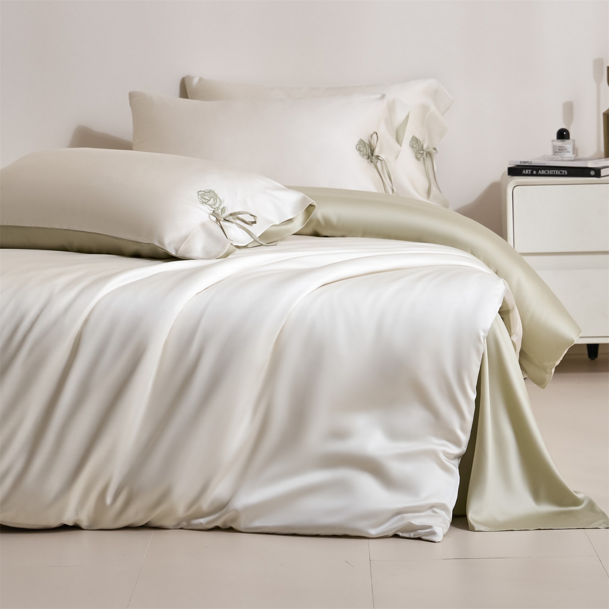 91家纺网 家纺一手货源 找家纺 DC 2026新款天丝玫瑰压线抽绳四件套--日落玫瑰系列 日落玫瑰-元气白桃+桉树绿