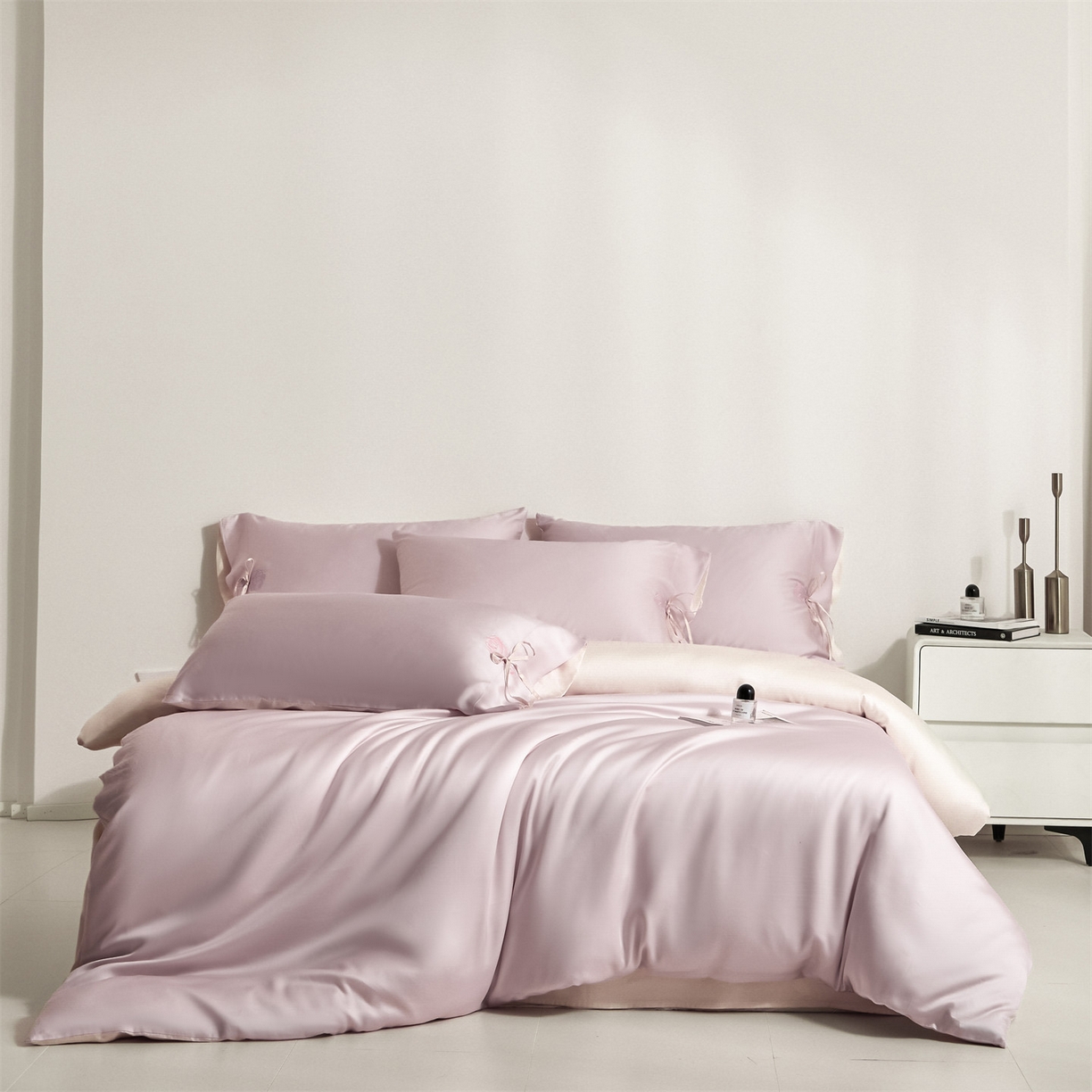 91家纺网 家纺一手货源 找家纺 DC 2026新款天丝玫瑰压线抽绳四件套--日落玫瑰系列 日落玫瑰-素粉+杏白