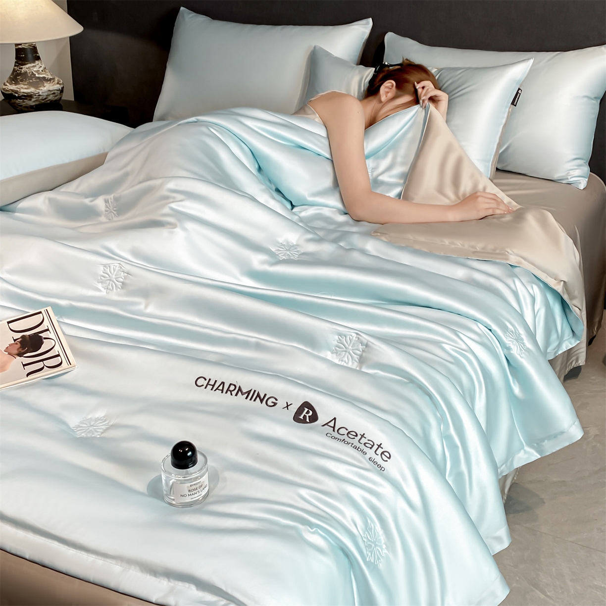 91家纺网 家纺一手货源 找家纺 无界 2026新款水洗真丝夏被-雪花绗缝压线-莱拉 莱拉 淡海蓝+冰川灰