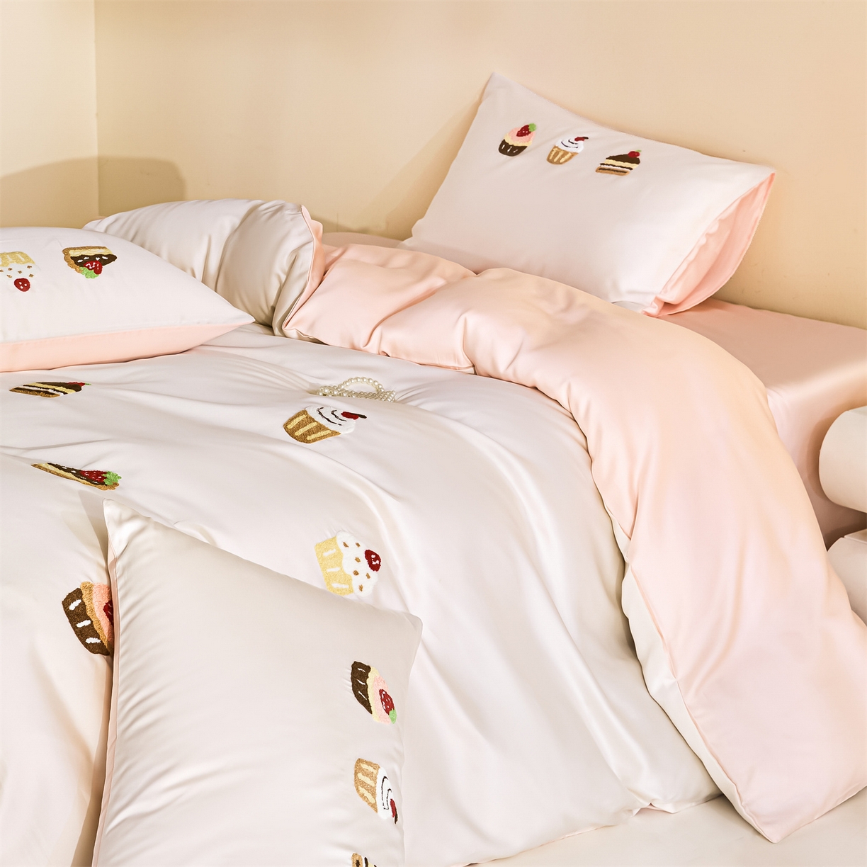 91家纺网 家纺一手货源 找家纺 （总）DC 2026新款天丝立体毛巾绣四件套