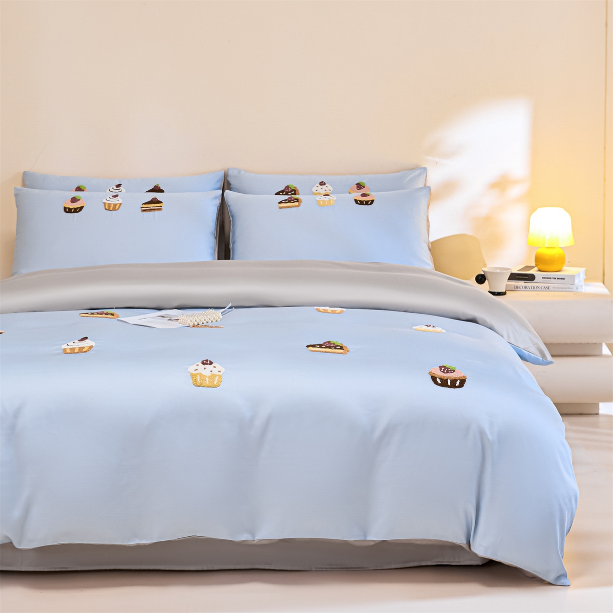 91家纺网 家纺一手货源 找家纺 DC 2026新款天丝立体毛巾绣四件套 毛巾绣-婴儿蓝+冰川灰（丝绒蛋糕）