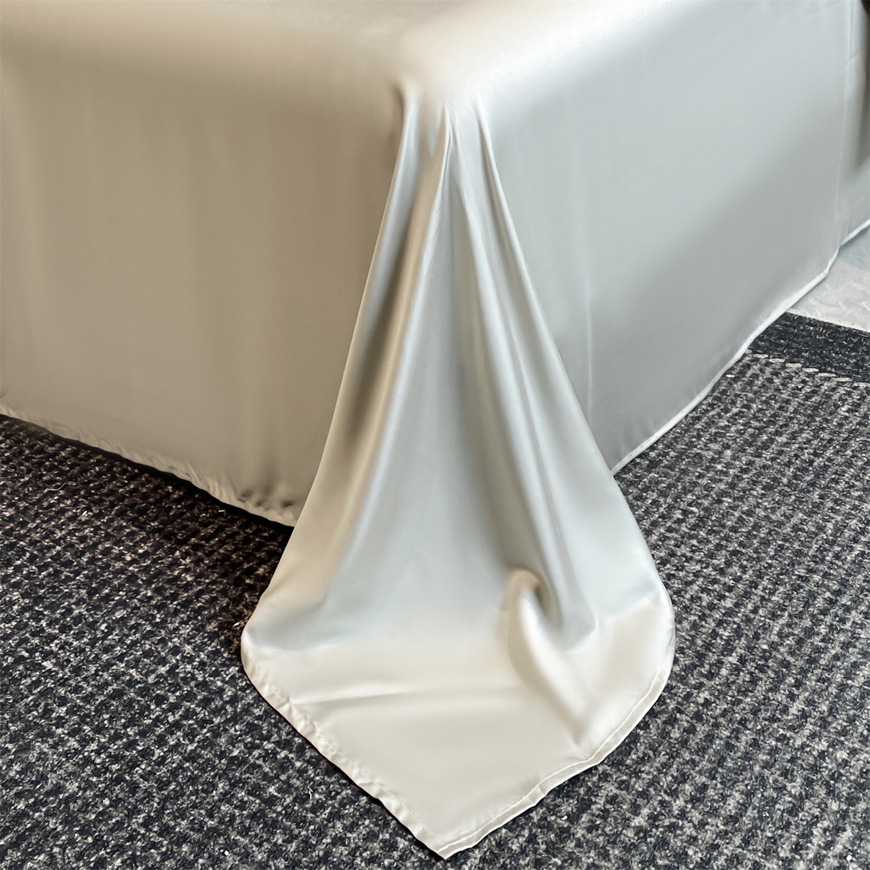 91家纺网 家纺一手货源 找家纺 无界 2026新款水洗真丝夏被-雪花绗缝压线-莱拉 莱拉 浅茶+冰川灰