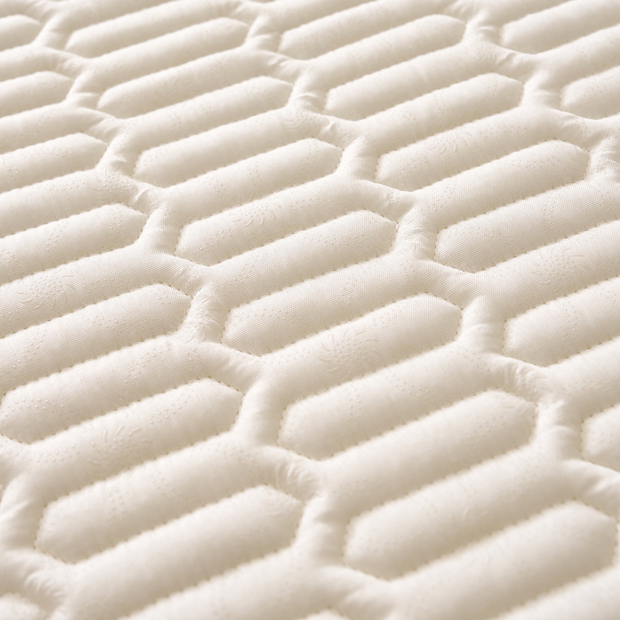 91家纺网 家纺一手货源 找家纺 奇丝雅 2026夏季A类纯色乳胶凉席冰丝席家用双人冰丝凉席可机洗夏天空调席三件套-场景二 富士山-墨绿