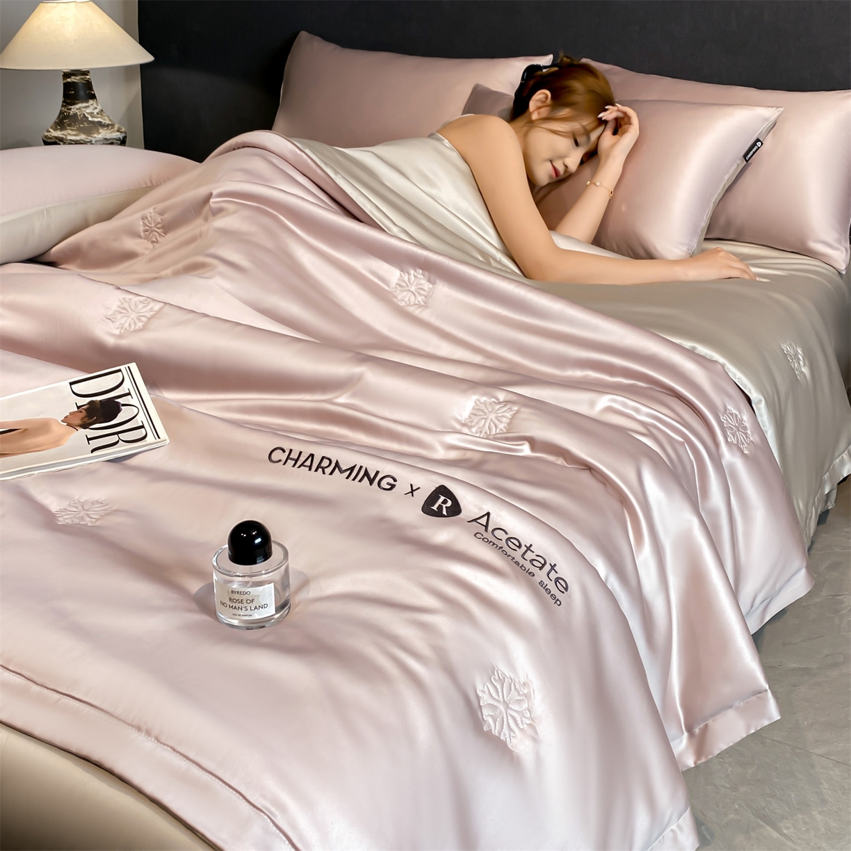 91家纺网 家纺一手货源 找家纺 无界 2026新款水洗真丝夏被-雪花绗缝压线-莱拉 莱拉 水雾紫+冰川灰