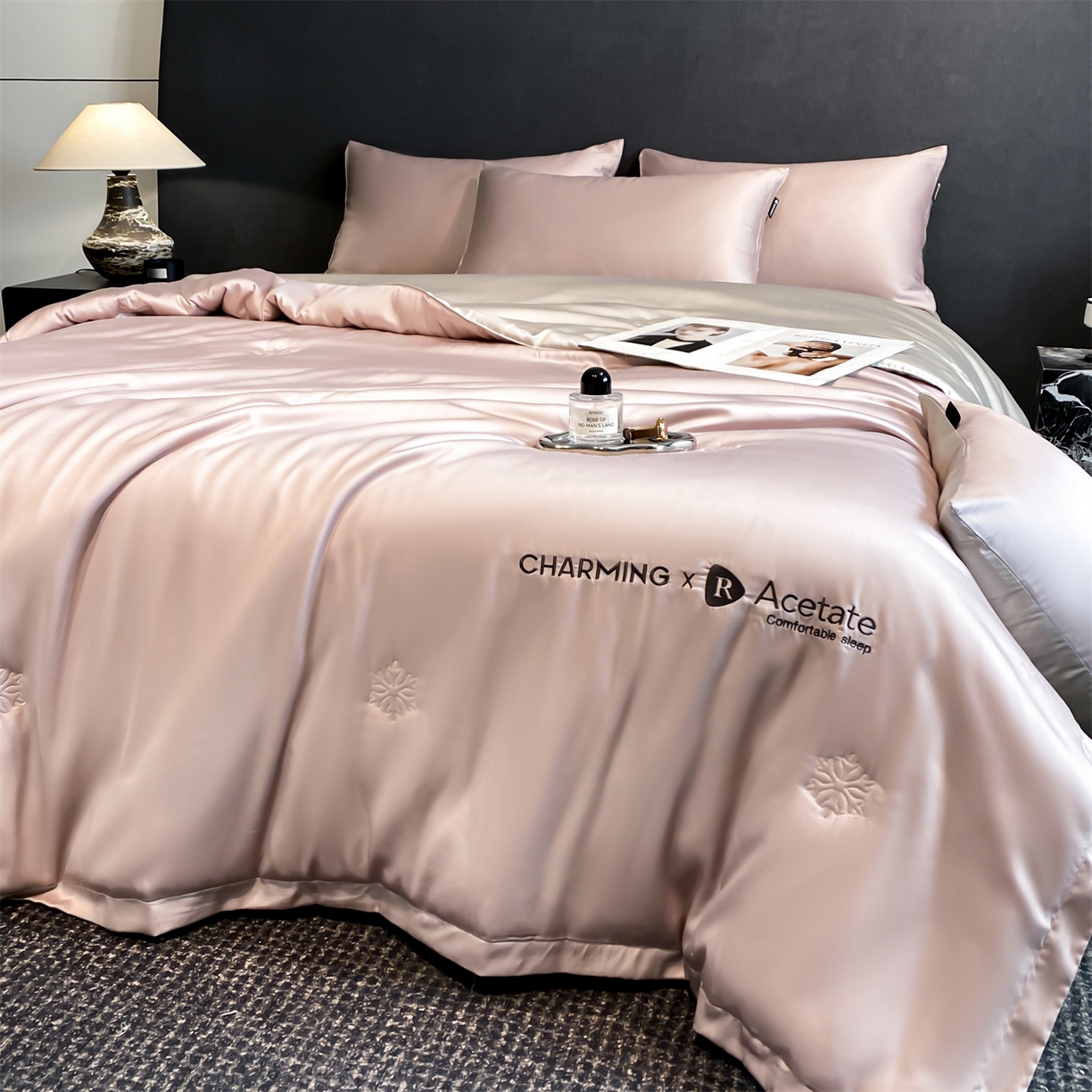 91家纺网 家纺一手货源 找家纺 无界 2026新款水洗真丝夏被-雪花绗缝压线-莱拉 莱拉 水雾紫+冰川灰