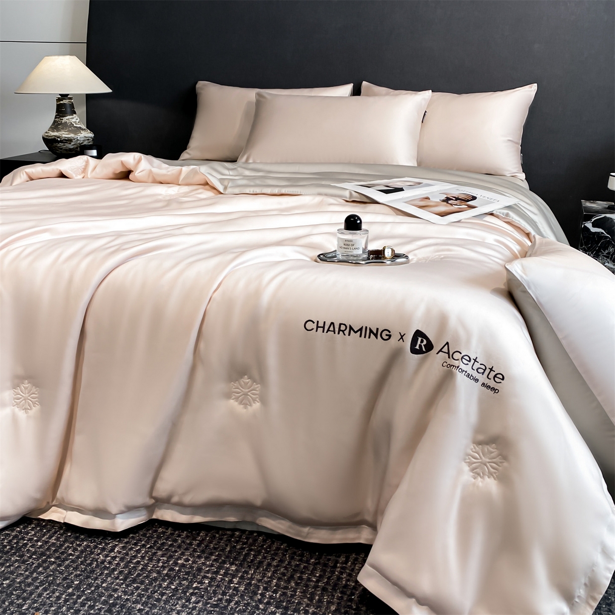 91家纺网 家纺一手货源 找家纺 无界 2026新款水洗真丝夏被-雪花绗缝压线-莱拉 莱拉 素粉+冰川灰