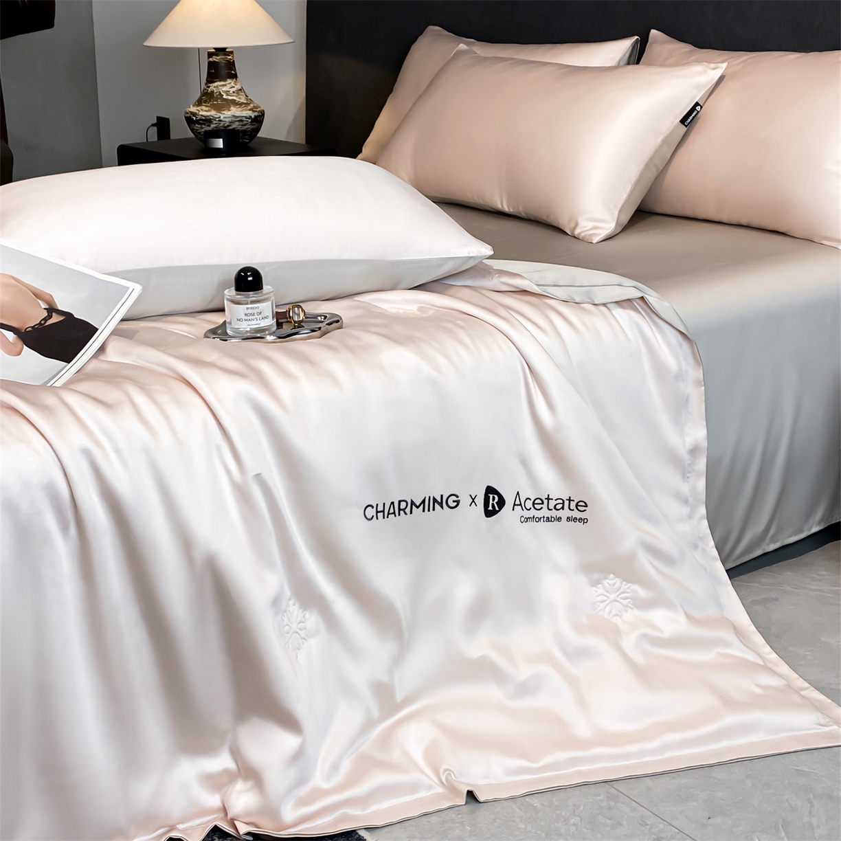 91家纺网 家纺一手货源 找家纺 无界 2026新款水洗真丝夏被-雪花绗缝压线-莱拉 莱拉 素粉+冰川灰