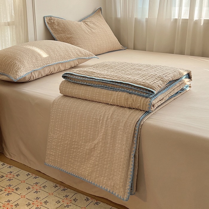 鑫佳居 2026新款三角针纯色夏被夏凉被空调被四件套 焦糖奶茶