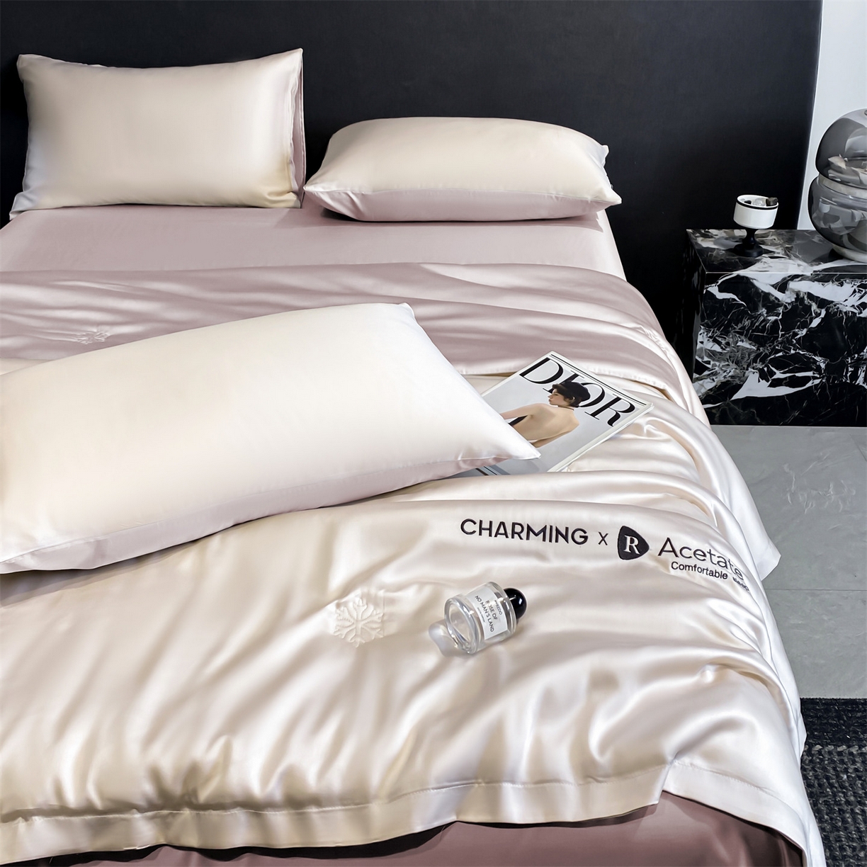 91家纺网 家纺一手货源 找家纺 无界 2026新款水洗真丝夏被-雪花绗缝压线-莱拉 莱拉 杏白+素粉