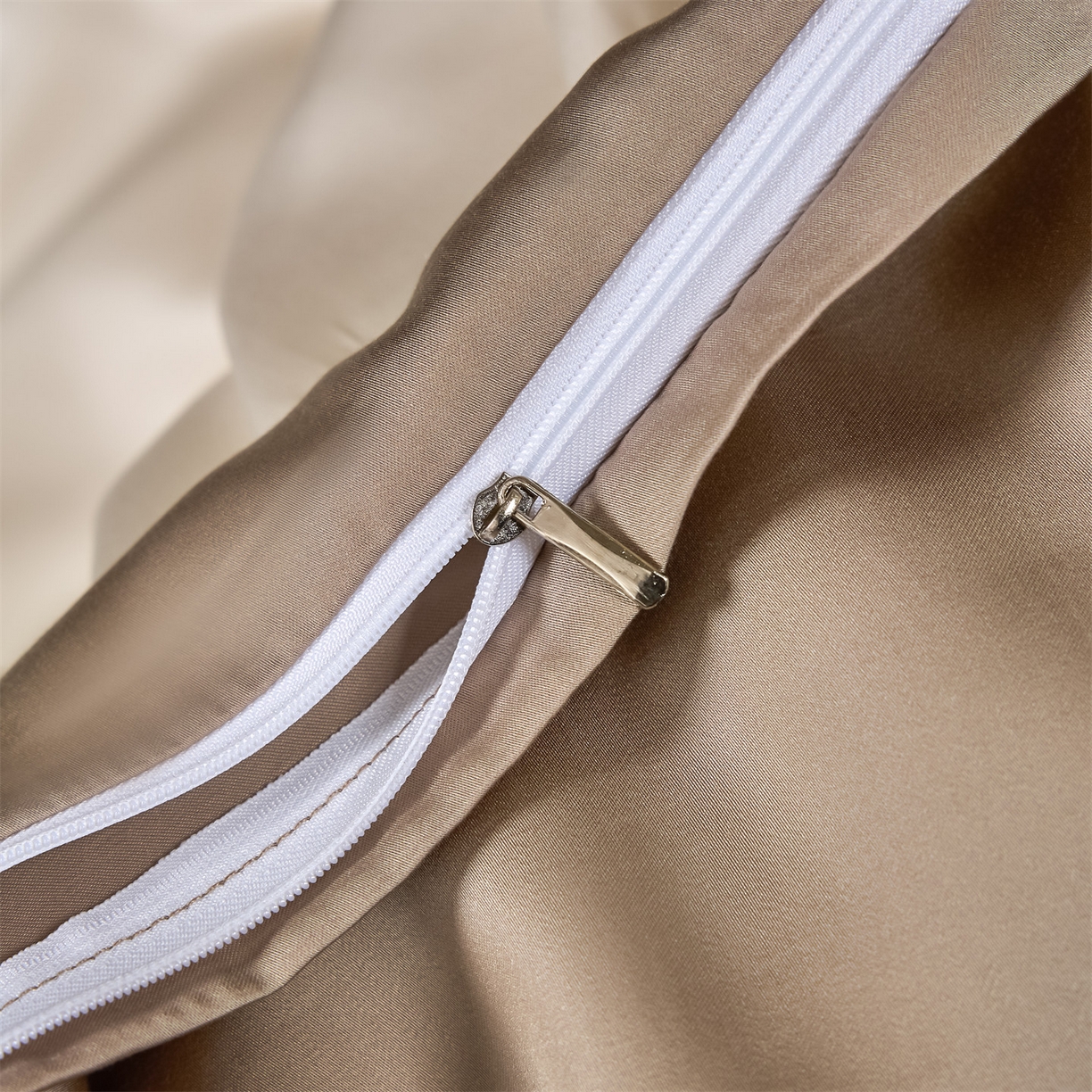 91家纺网 家纺一手货源 找家纺 （总）DC 2026新款天丝单边蝴蝶织带四件套--蝶音系列