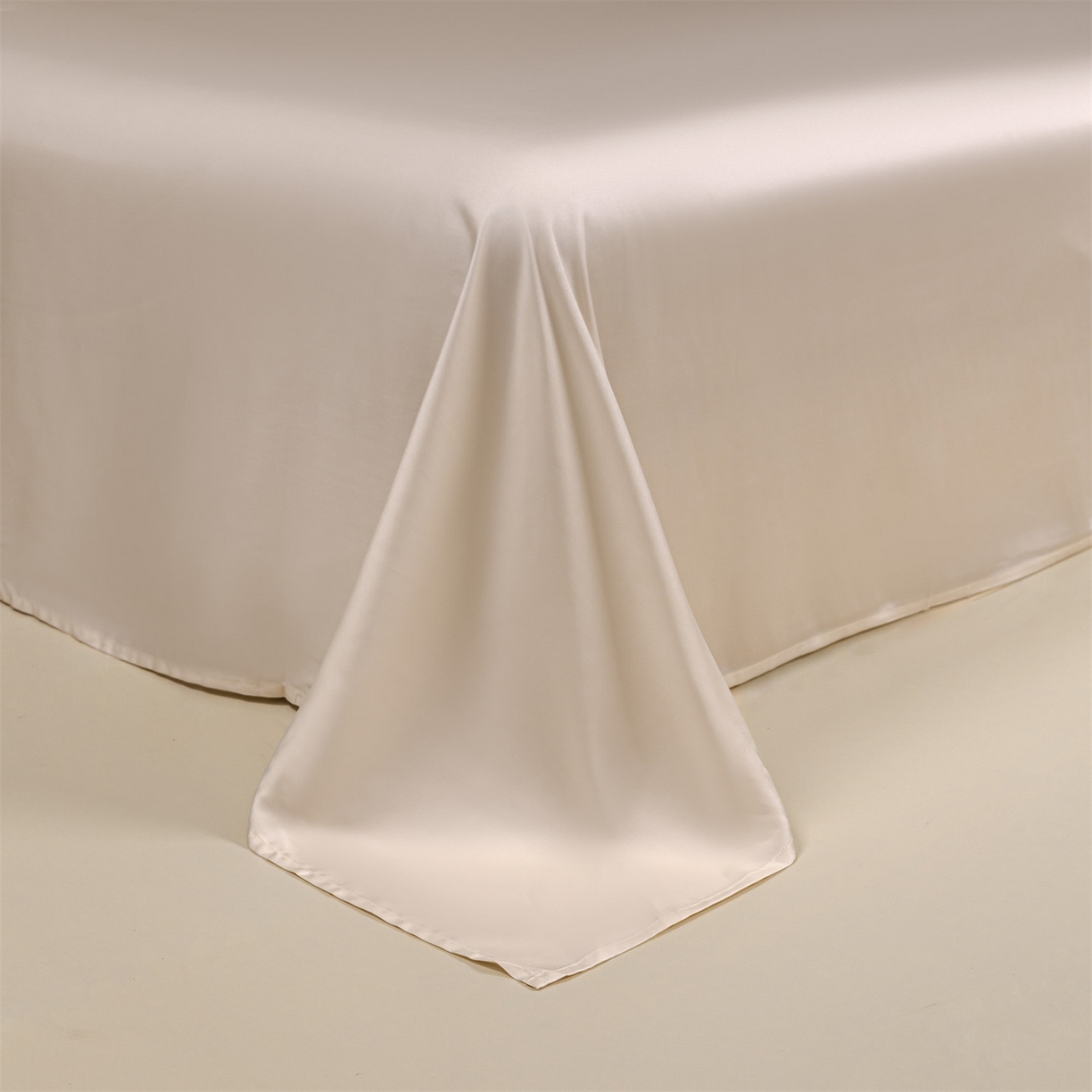 91家纺网 家纺一手货源 找家纺 DC 2026新款天丝单边蝴蝶织带四件套--蝶音系列 蝶音-浅茶+元气白桃