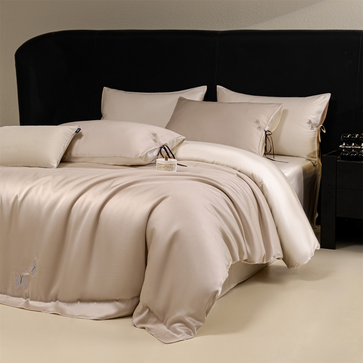 91家纺网 家纺一手货源 找家纺 DC 2026新款天丝单边蝴蝶织带四件套--蝶音系列 蝶音-浅茶+元气白桃