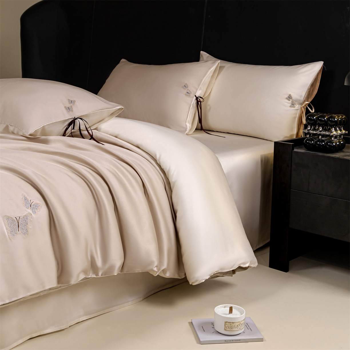 91家纺网 家纺一手货源 找家纺 DC 2026新款天丝单边蝴蝶织带四件套--蝶音系列 蝶音-浅茶+元气白桃