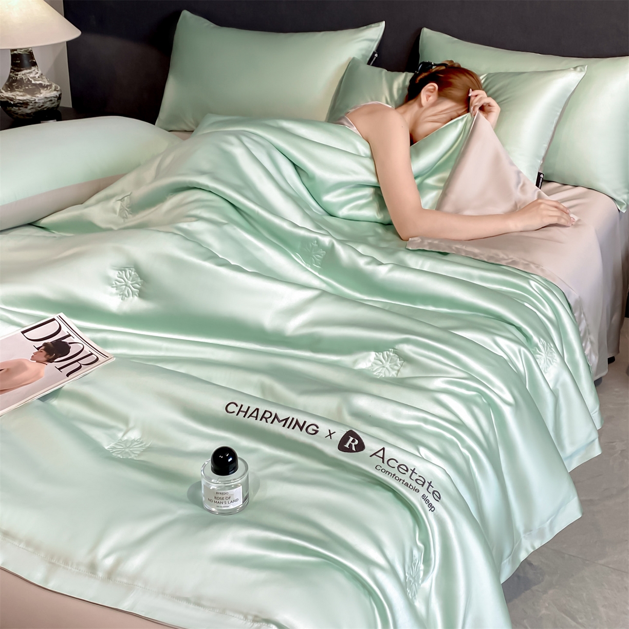 91家纺网 家纺一手货源 找家纺 无界 2026新款水洗真丝夏被-雪花绗缝压线-莱拉 莱拉 亚丁绿+冰川灰