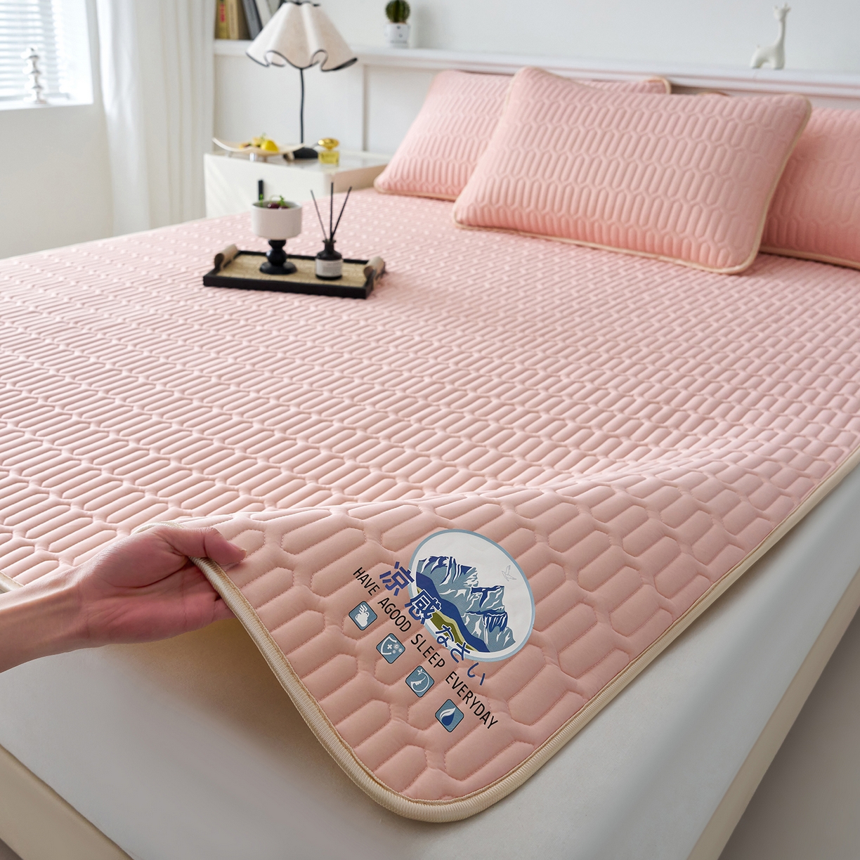 奇丝雅 2026夏季A类纯色乳胶凉席冰丝席家用双人冰丝凉席可机洗夏天空调席三件套-场景二 富士山-玉色