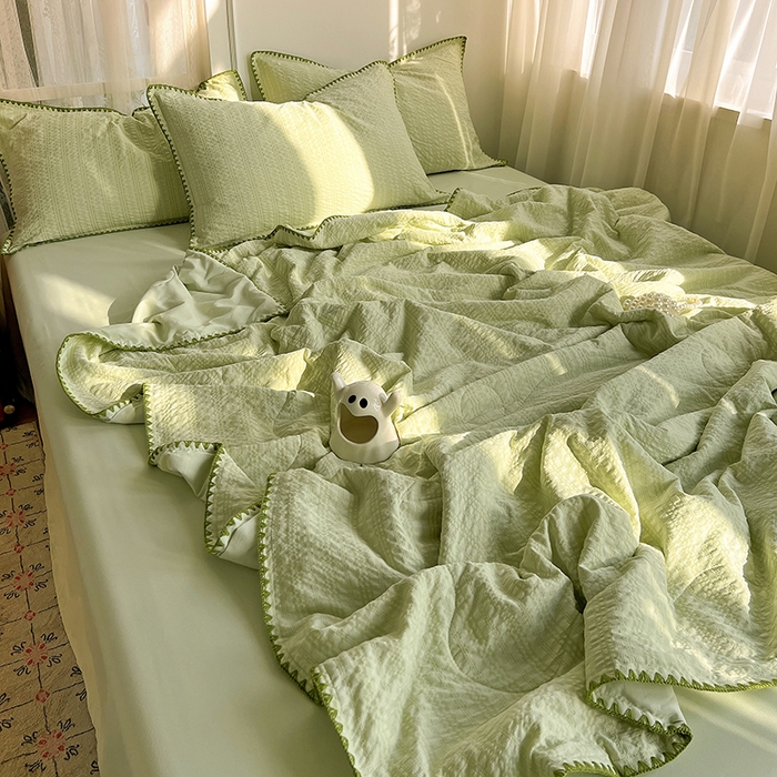 91家纺网 家纺一手货源 找家纺 鑫佳居 2026新款三角针纯色夏被夏凉被空调被四件套 青提气泡