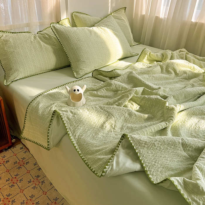 91家纺网 家纺一手货源 找家纺 鑫佳居 2026新款三角针纯色夏被夏凉被空调被四件套 青提气泡