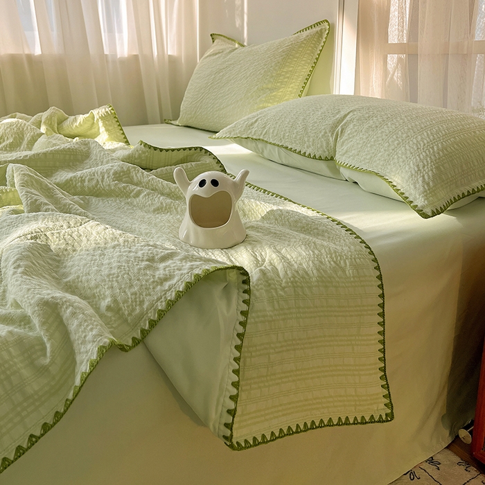 91家纺网 家纺一手货源 找家纺 鑫佳居 2026新款三角针纯色夏被夏凉被空调被四件套 青提气泡