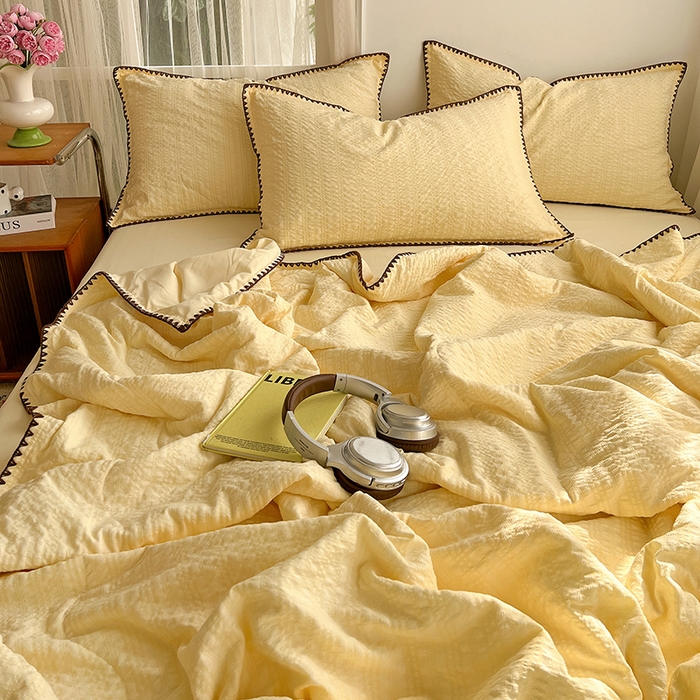 91家纺网 家纺一手货源 找家纺 鑫佳居 2026新款三角针纯色夏被夏凉被空调被四件套 芝士奶盖