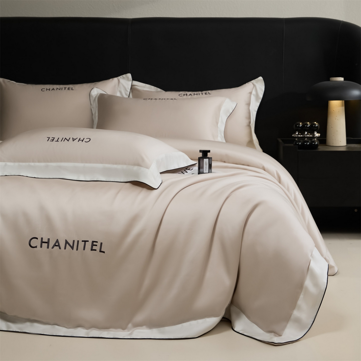 91家纺网 家纺一手货源 找家纺 DC 2026新款天丝刺绣拼角麻绳宽边四件套--戴芬系列 戴芬-浅茶