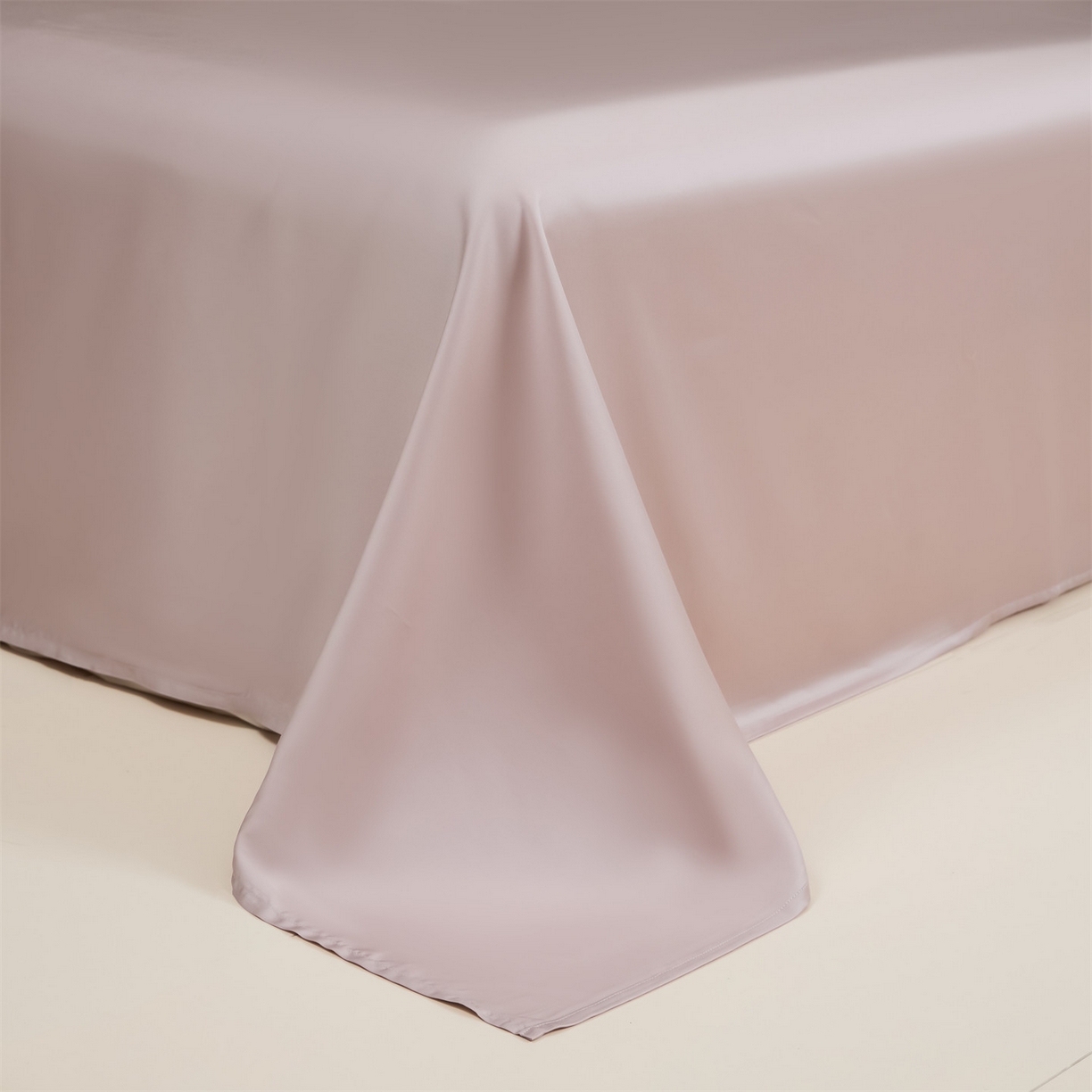 91家纺网 家纺一手货源 找家纺 DC 2026新款天丝刺绣拼角麻绳宽边四件套--戴芬系列 戴芬-水雾紫