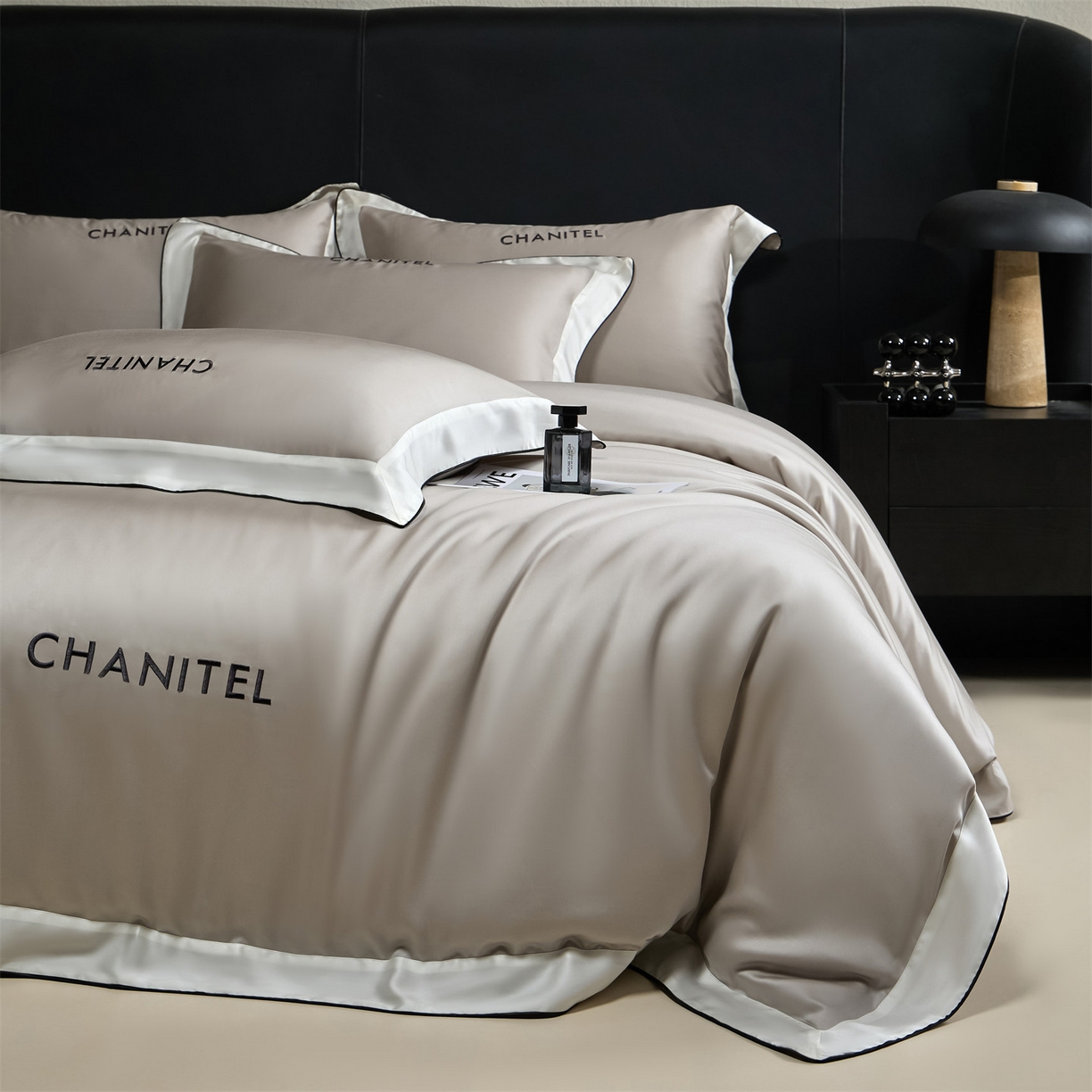 91家纺网 家纺一手货源 找家纺 DC 2026新款天丝刺绣拼角麻绳宽边四件套--戴芬系列 戴芬-冰川灰