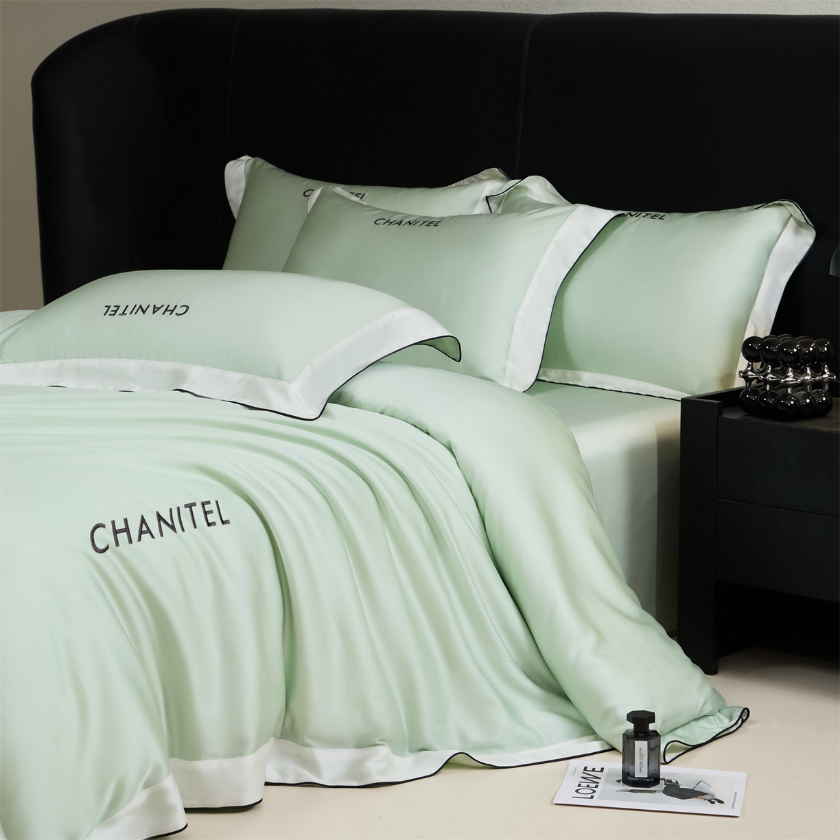 91家纺网 家纺一手货源 找家纺 DC 2026新款天丝刺绣拼角麻绳宽边四件套--戴芬系列 戴芬-亚丁绿