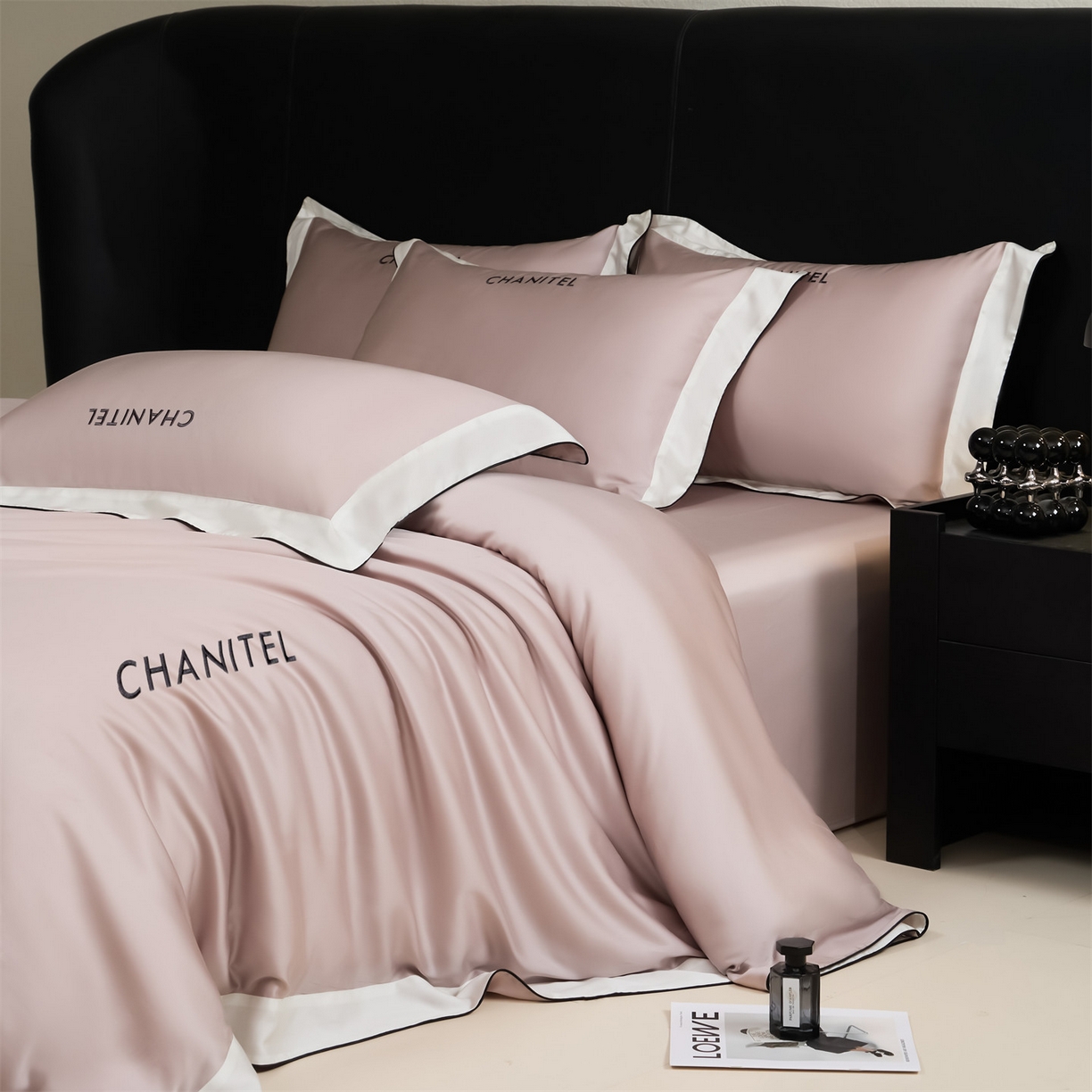 91家纺网 家纺一手货源 找家纺 DC 2026新款天丝刺绣拼角麻绳宽边四件套--戴芬系列 戴芬-水雾紫