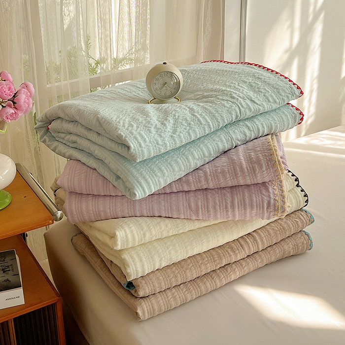 91家纺网 家纺一手货源 找家纺 鑫佳居 2026新款三角针纯色夏被夏凉被空调被四件套 组合图仅供展示不可下单