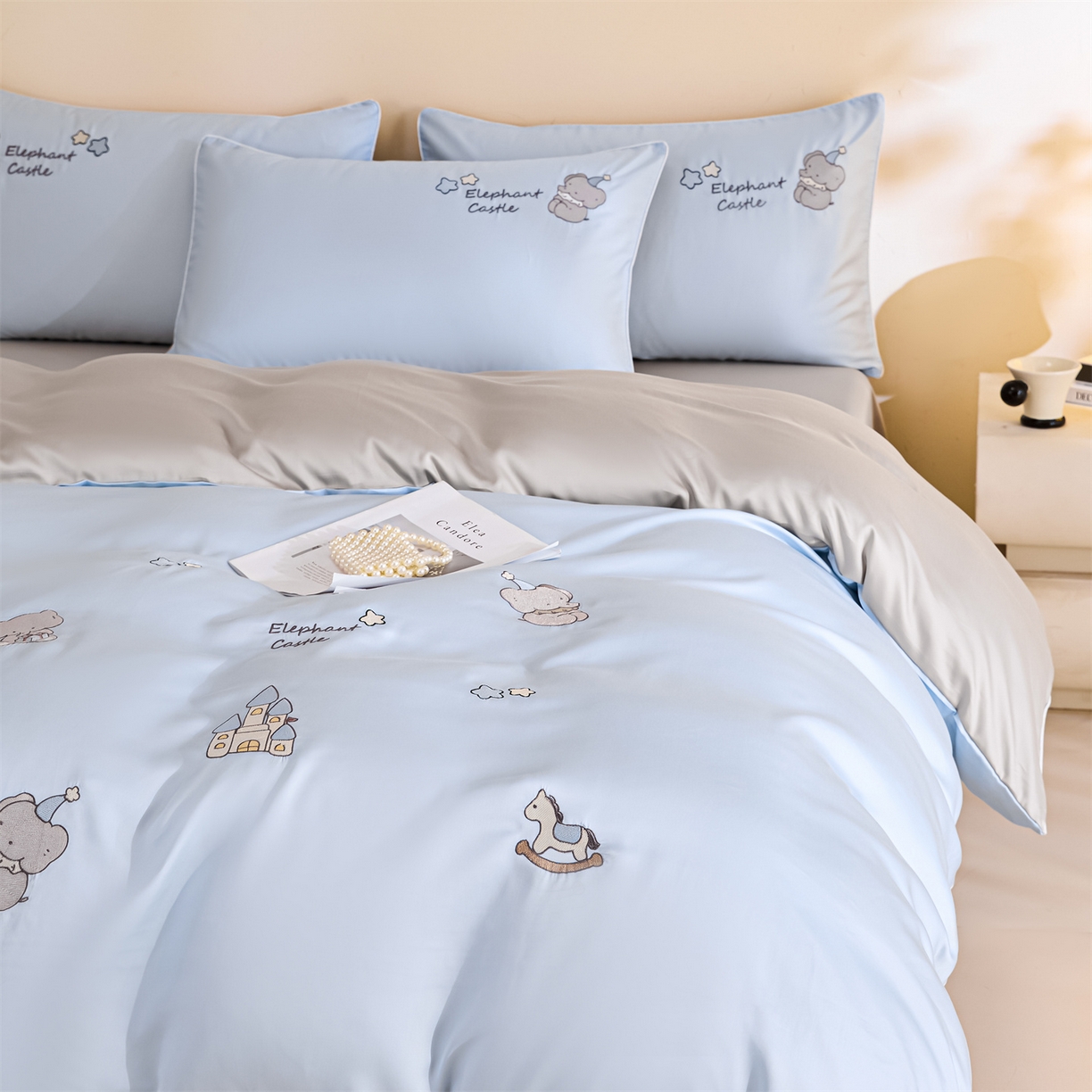 91家纺网 家纺一手货源 找家纺 DC 2026新款天丝刺绣麻绳平绣系列四件套 麻绳平绣-婴儿蓝+冰川灰（小象城堡）