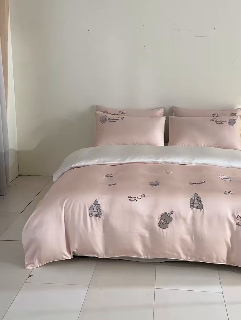 91家纺网 家纺一手货源 找家纺 DC 2026新款天丝刺绣麻绳平绣系列四件套 麻绳平绣-半熟蜜桃+元气白桃（小象城堡）