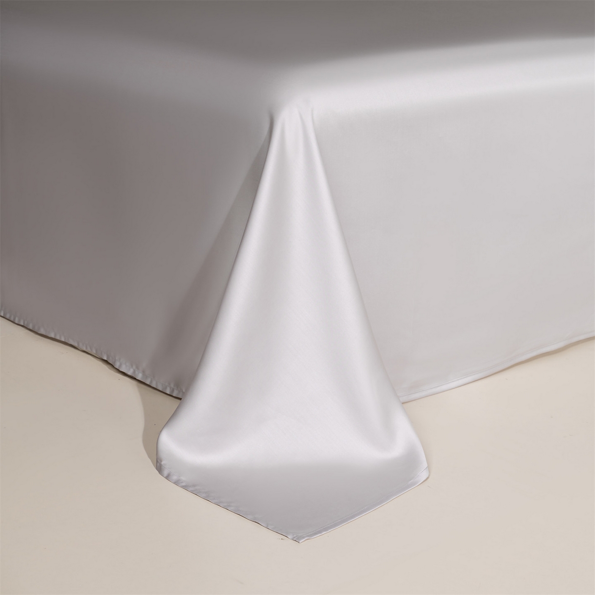 91家纺网 家纺一手货源 找家纺 DC 2026新款天丝刺绣宽边双色边四件套--露娜系列 露娜-流沙灰