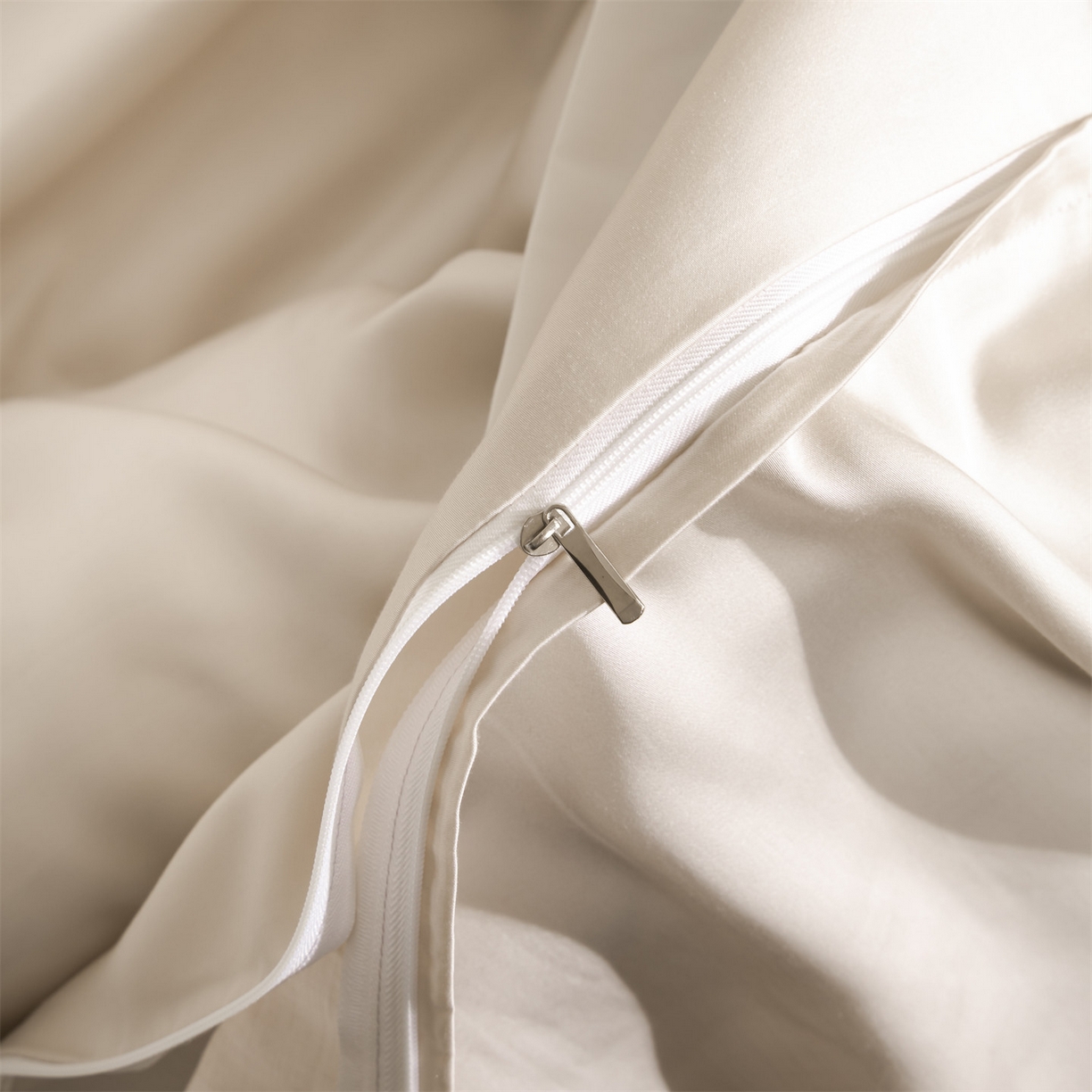 91家纺网 家纺一手货源 找家纺 DC 2026新款天丝刺绣宽边双色边四件套--露娜系列 露娜-米褐色