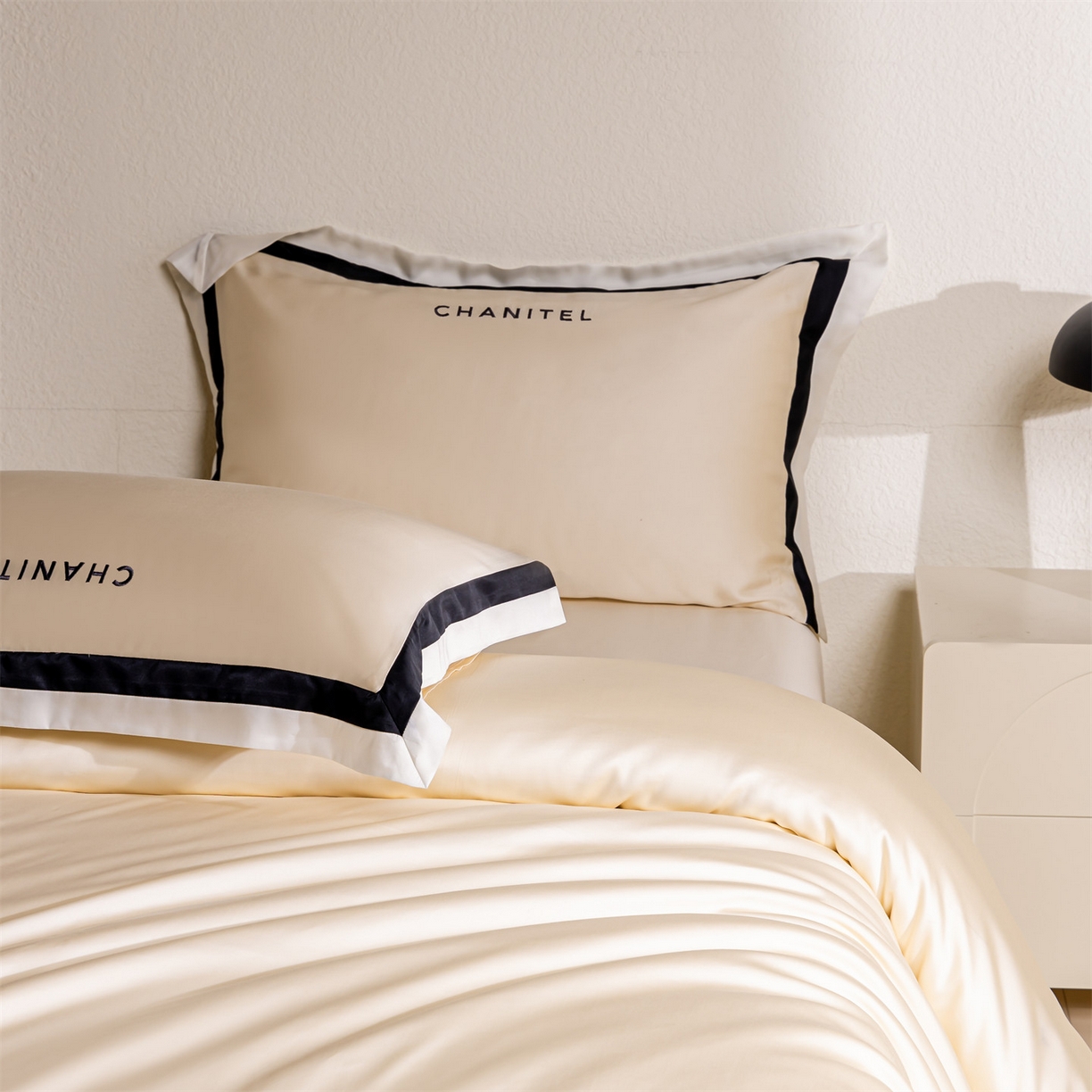 91家纺网 家纺一手货源 找家纺 DC 2026新款天丝刺绣宽边双色边四件套--露娜系列 露娜-浅茶