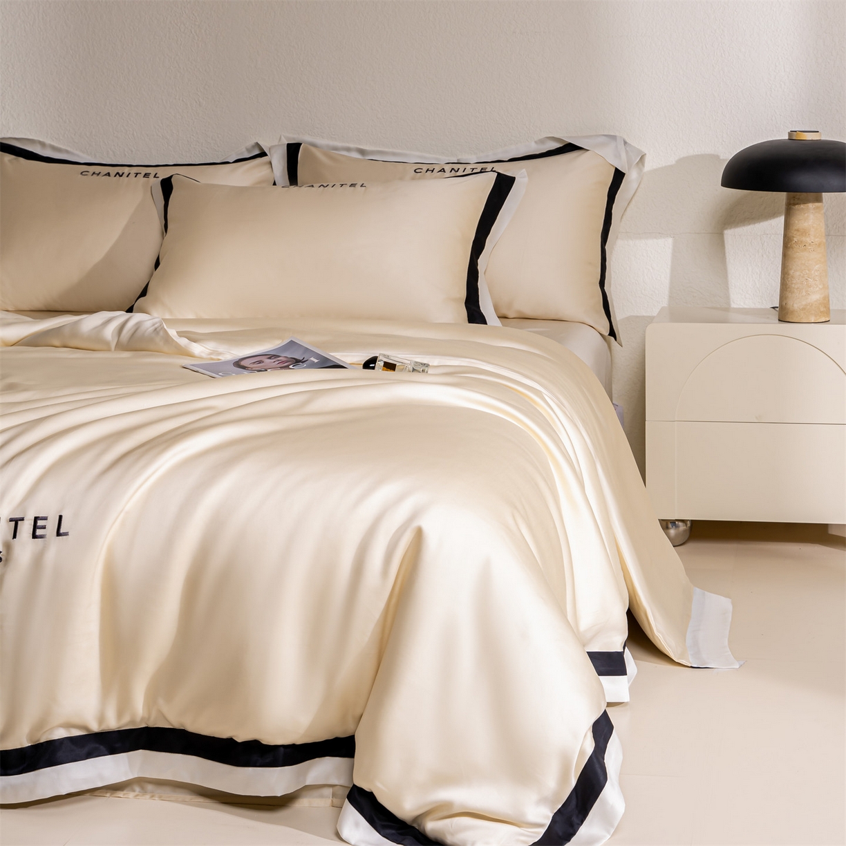 91家纺网 家纺一手货源 找家纺 DC 2026新款天丝刺绣宽边双色边四件套--露娜系列 露娜-浅茶