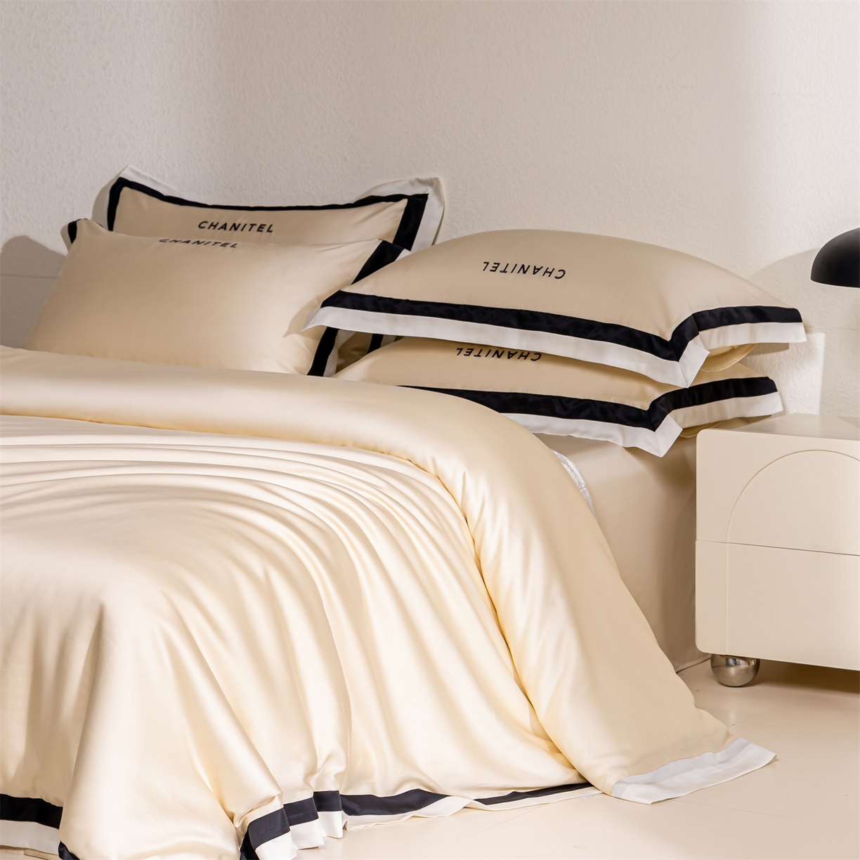 91家纺网 家纺一手货源 找家纺 DC 2026新款天丝刺绣宽边双色边四件套--露娜系列 露娜-浅茶