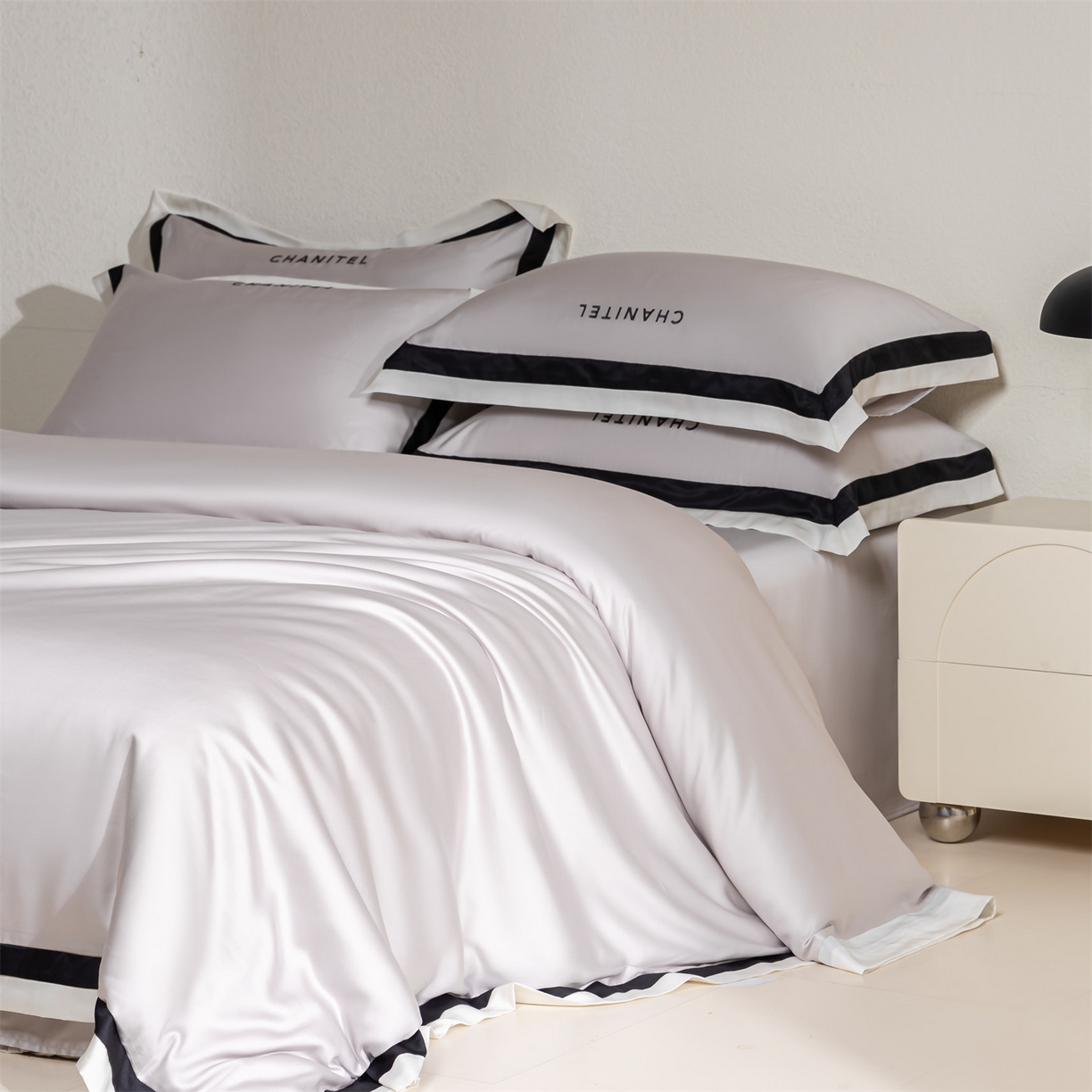 91家纺网 家纺一手货源 找家纺 DC 2026新款天丝刺绣宽边双色边四件套--露娜系列 露娜-流沙灰