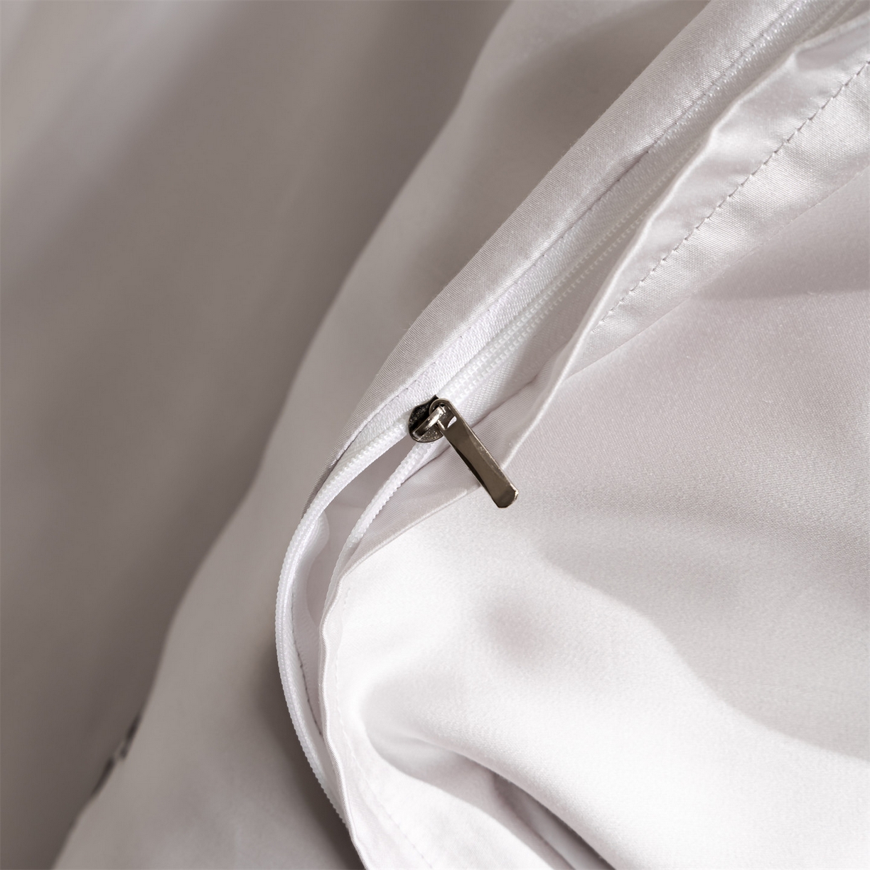 91家纺网 家纺一手货源 找家纺 DC 2026新款天丝刺绣宽边双色边四件套--露娜系列 露娜-流沙灰