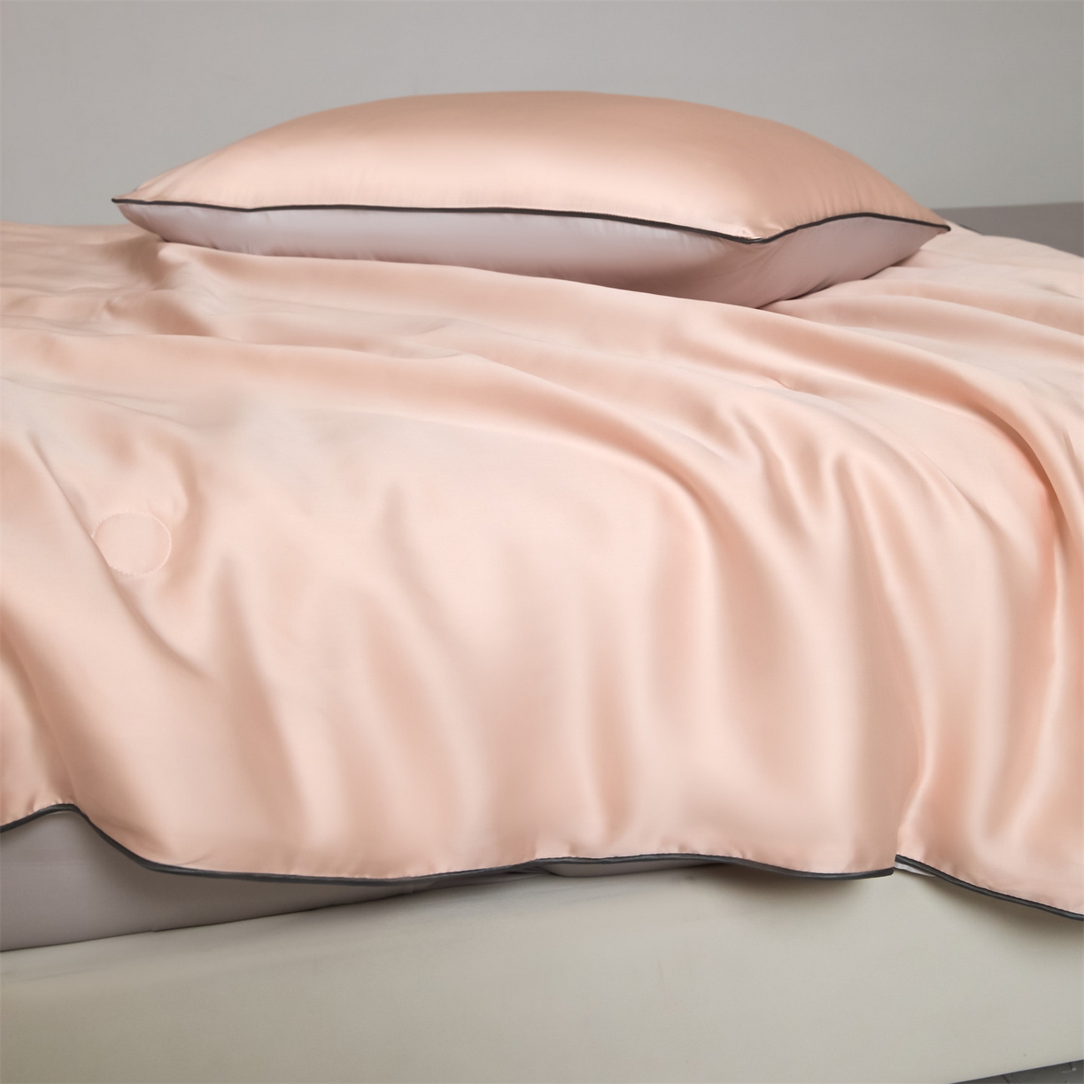 91家纺网 家纺一手货源 找家纺 无界 2026新款天丝夏被-麻绳双拼-温妮 温妮 半熟蜜桃+流沙灰