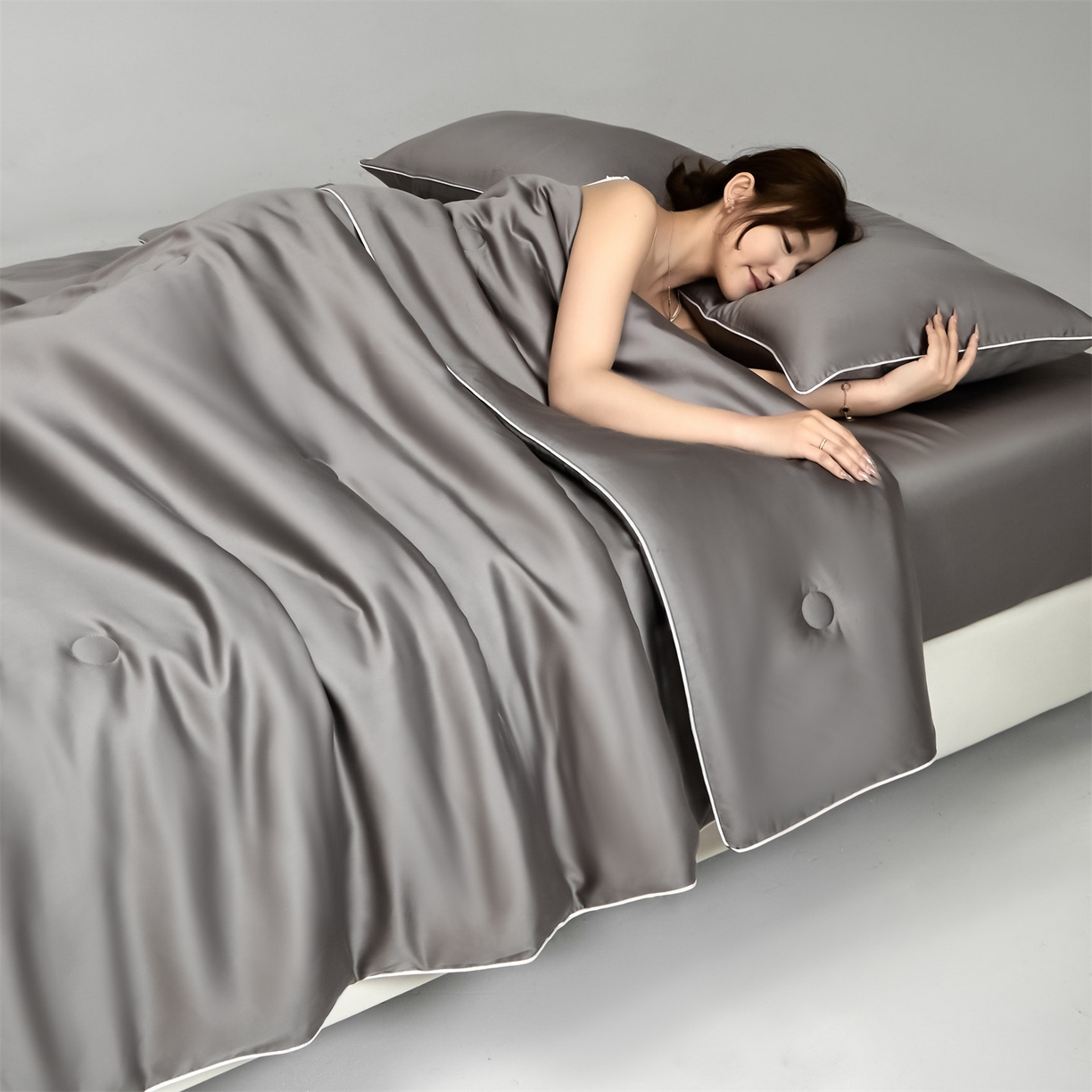 91家纺网 家纺一手货源 找家纺 无界 2026新款天丝夏被-麻绳双拼-温妮 温妮 经典灰