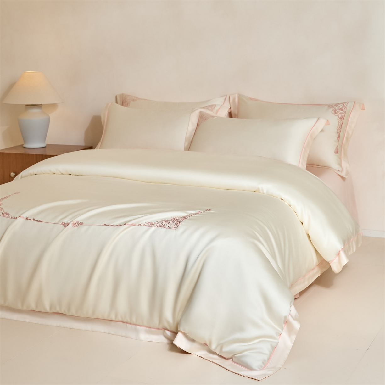 91家纺网 家纺一手货源 找家纺 （总）DC 2026新款天丝刺绣简欧玫瑰框四件套--晚柠系列