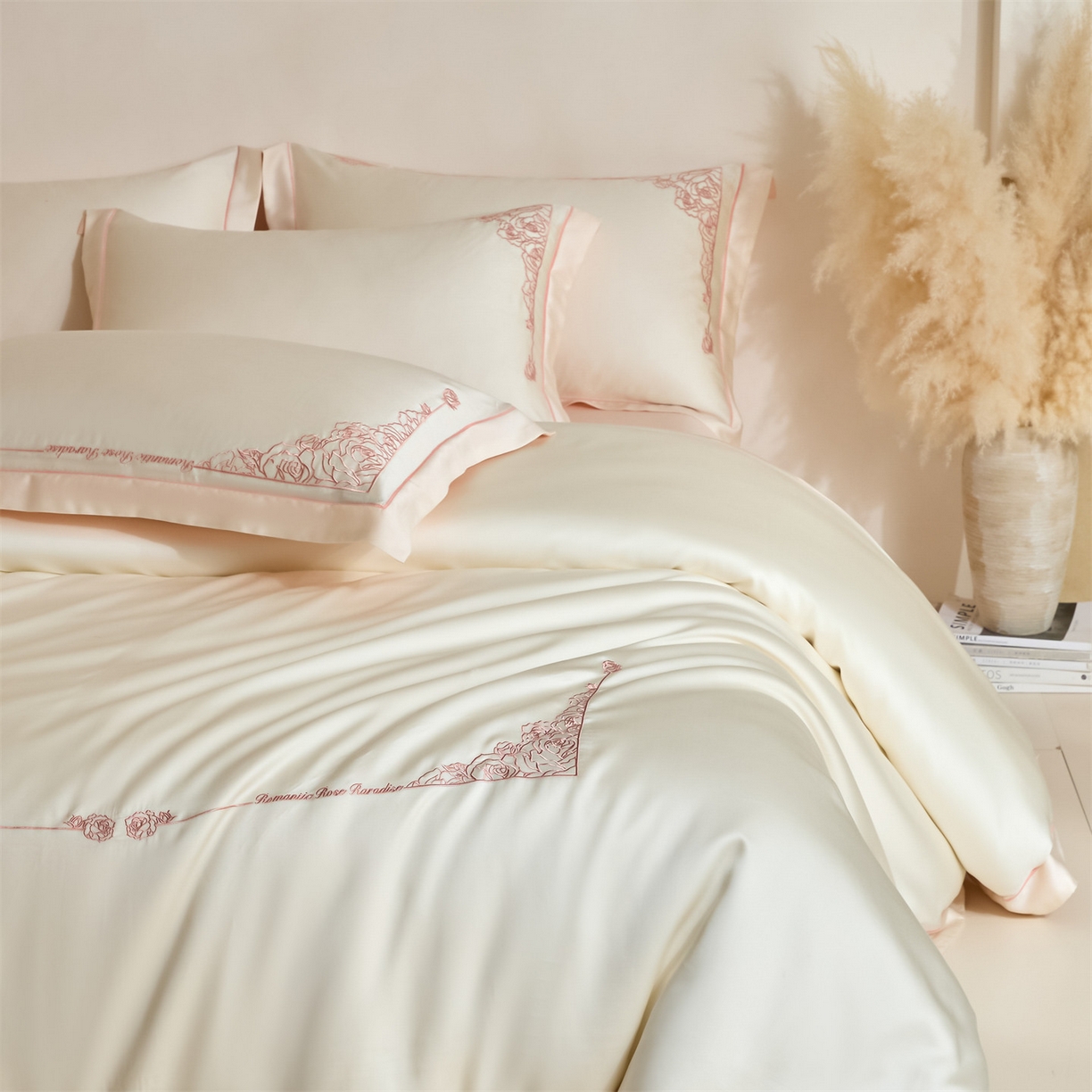 91家纺网 家纺一手货源 找家纺 DC 2026新款天丝刺绣简欧玫瑰框四件套--晚柠系列 晚柠-元气白桃-半熟蜜桃