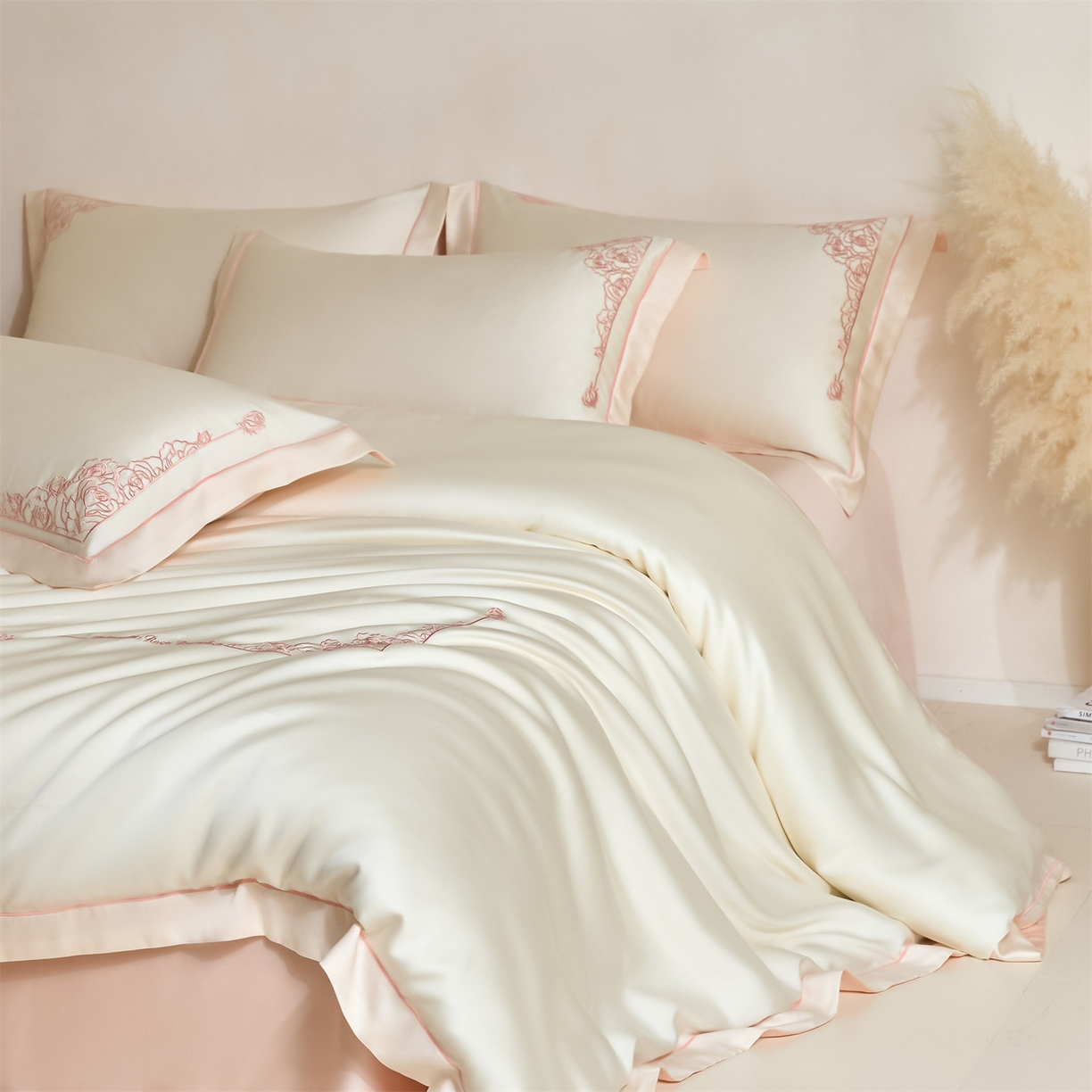 91家纺网 家纺一手货源 找家纺 DC 2026新款天丝刺绣简欧玫瑰框四件套--晚柠系列 晚柠-元气白桃-半熟蜜桃