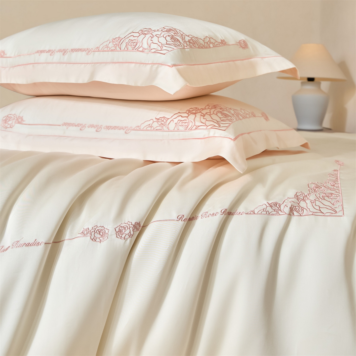 91家纺网 家纺一手货源 找家纺 DC 2026新款天丝刺绣简欧玫瑰框四件套--晚柠系列 晚柠-元气白桃-半熟蜜桃