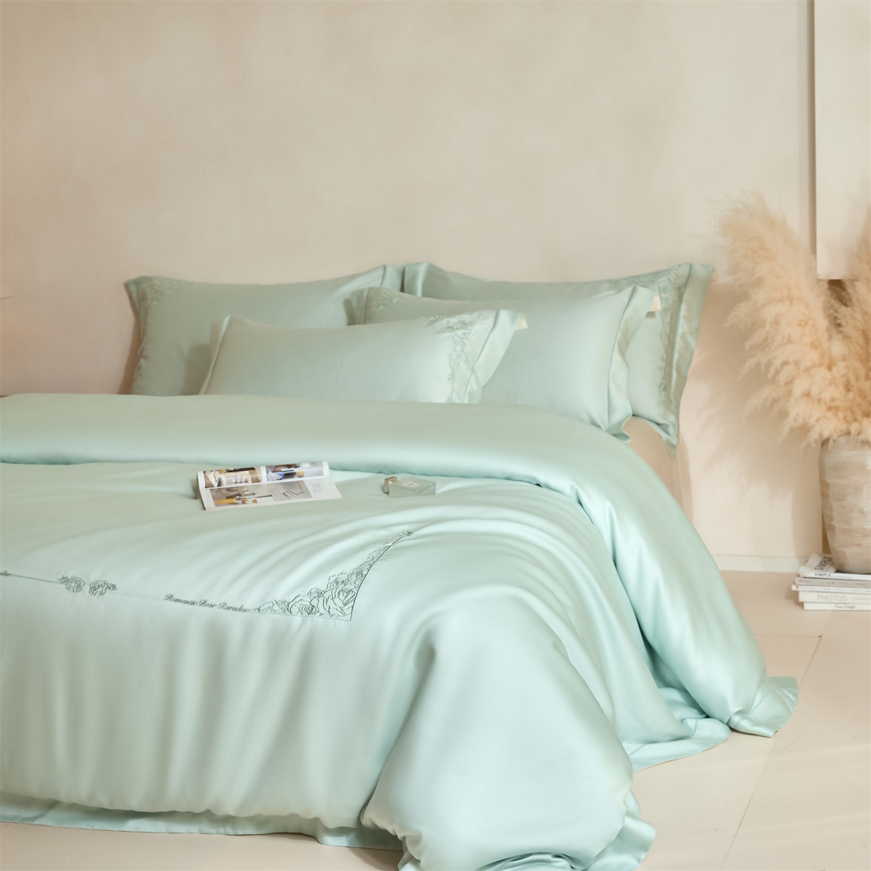 91家纺网 家纺一手货源 找家纺 DC 2026新款天丝刺绣简欧玫瑰框四件套--晚柠系列 晚柠-冰川蓝-元气白桃