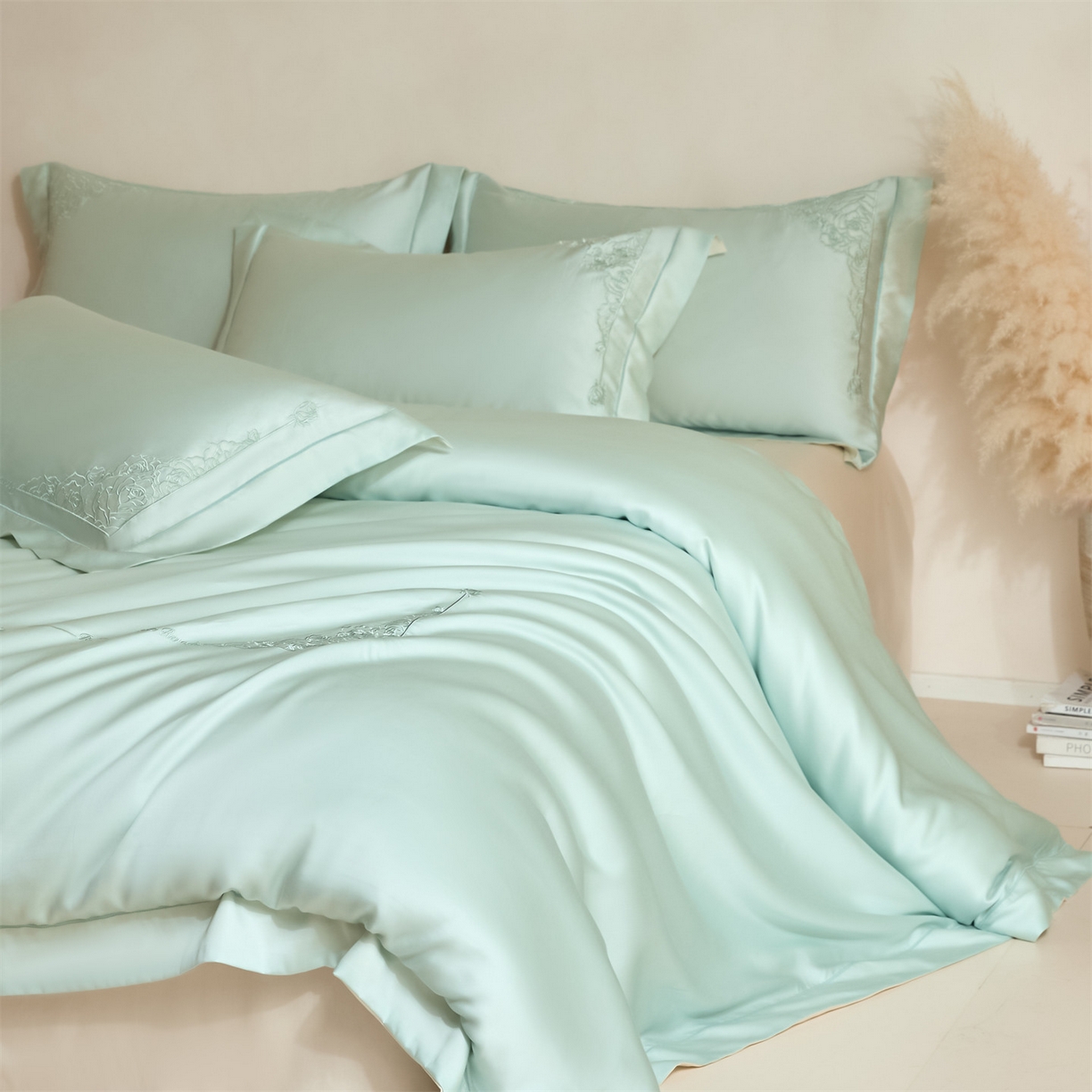 91家纺网 家纺一手货源 找家纺 DC 2026新款天丝刺绣简欧玫瑰框四件套--晚柠系列 晚柠-冰川蓝-元气白桃