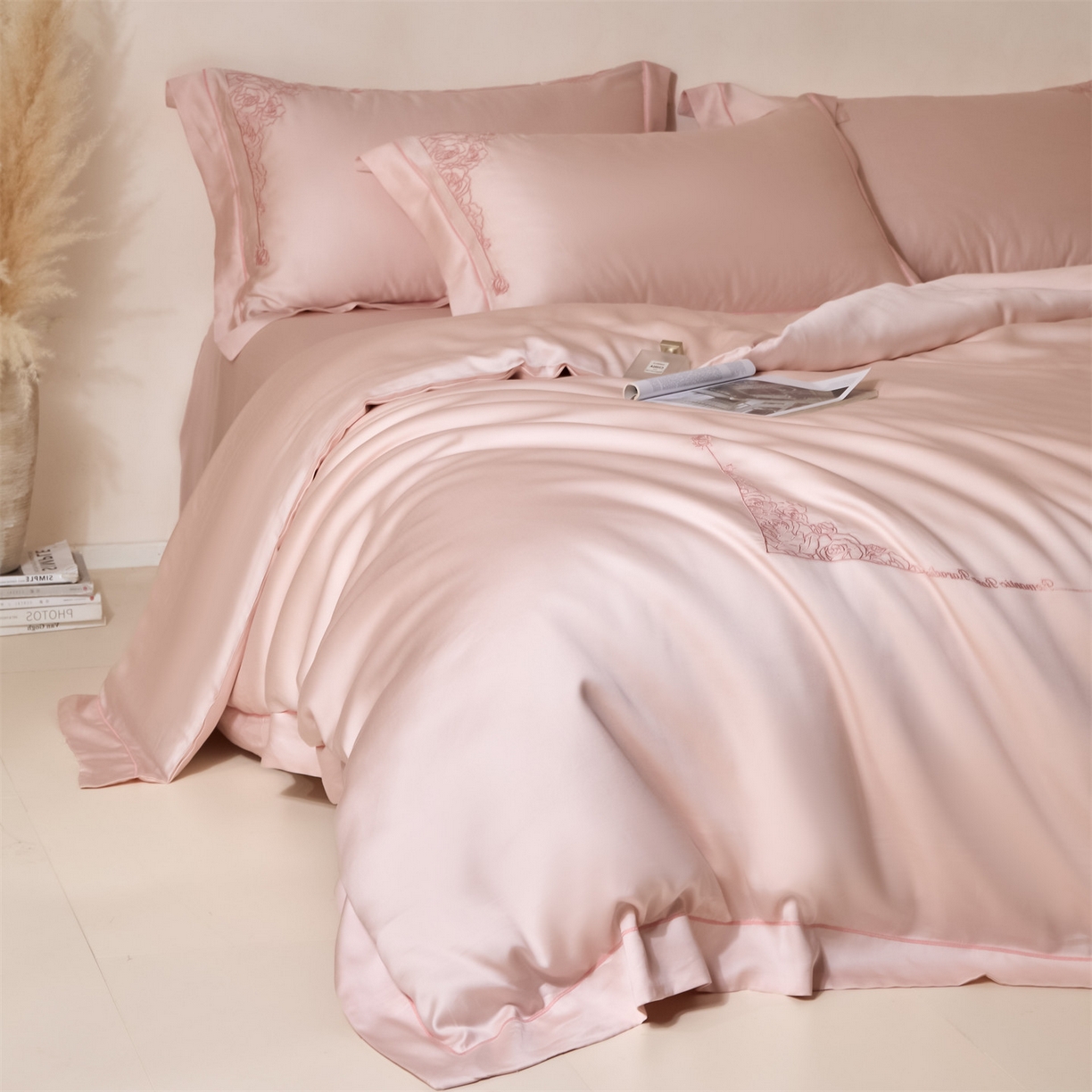 DC 2026新款天丝刺绣简欧玫瑰框四件套--晚柠系列 晚柠-冰雾粉